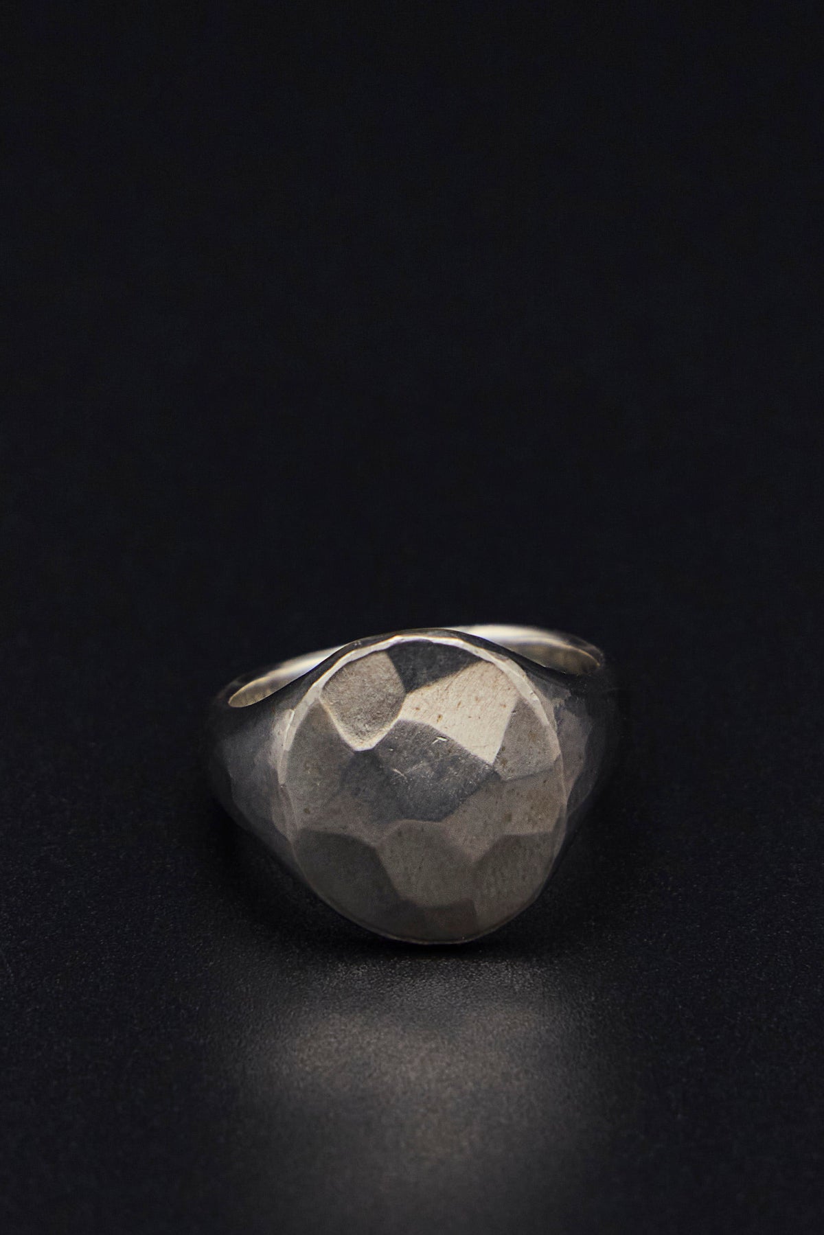 Signet Ring Oval Hammered
