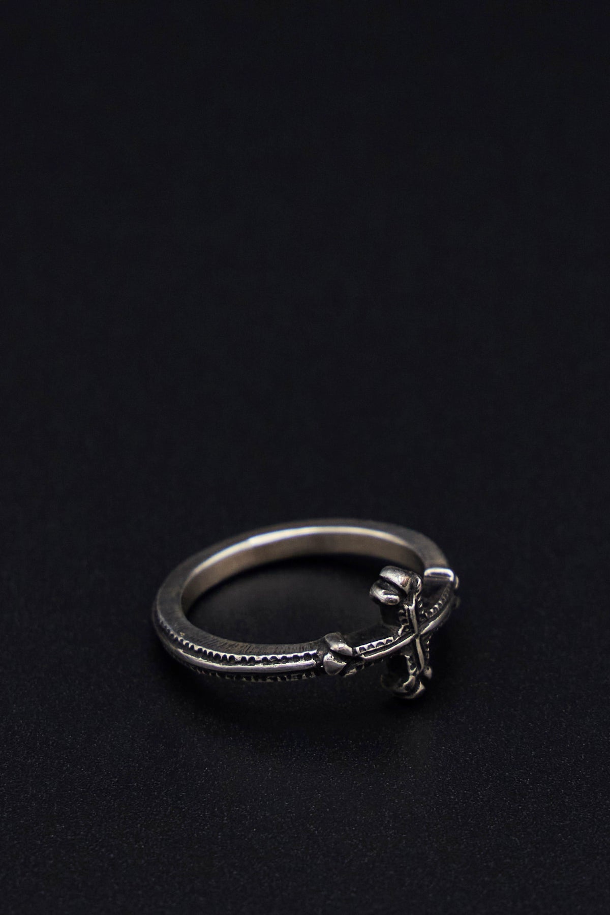 Ring Symbol Cross