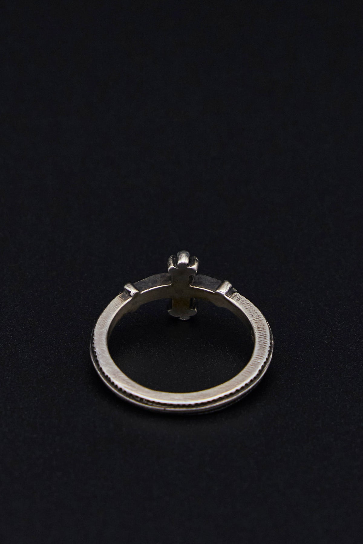 Ring Symbol Cross