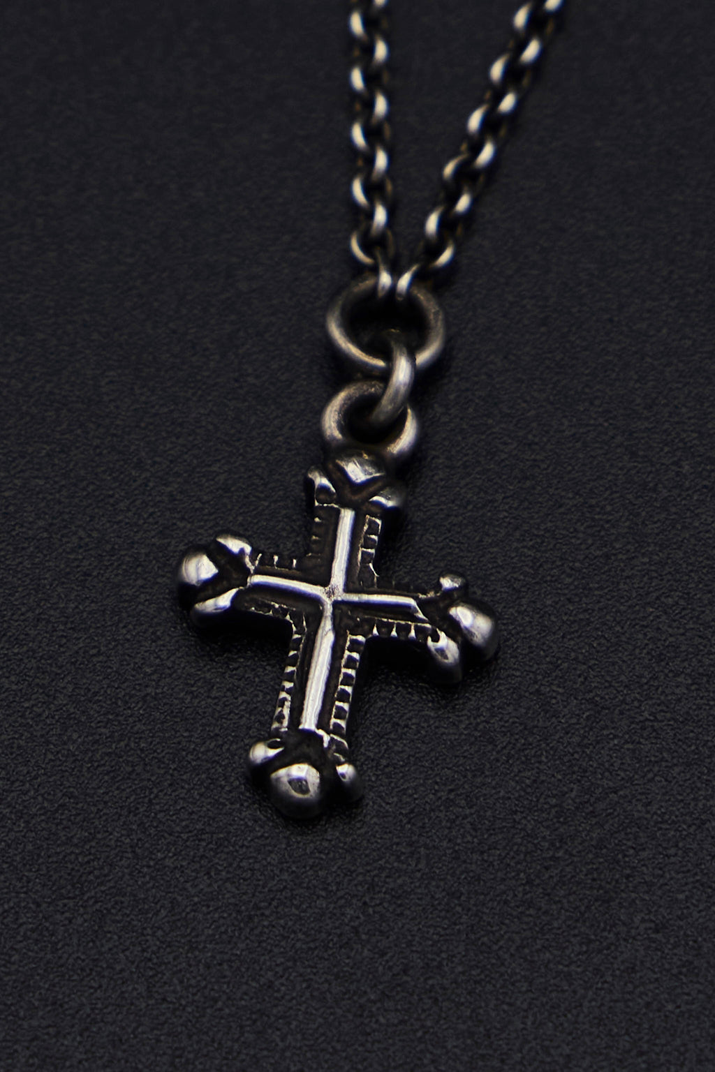 Chain Mini Cross