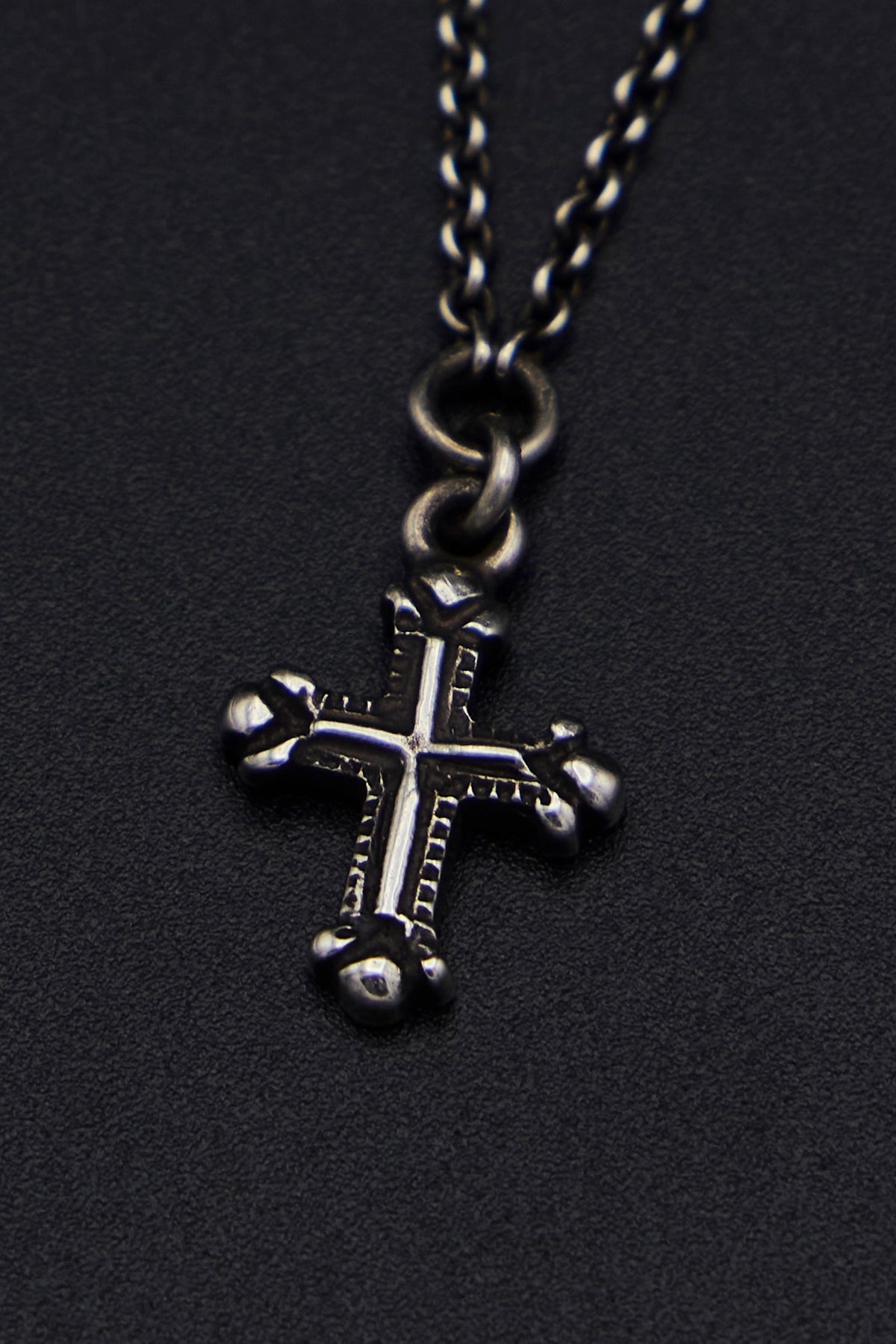 Chain Mini Cross