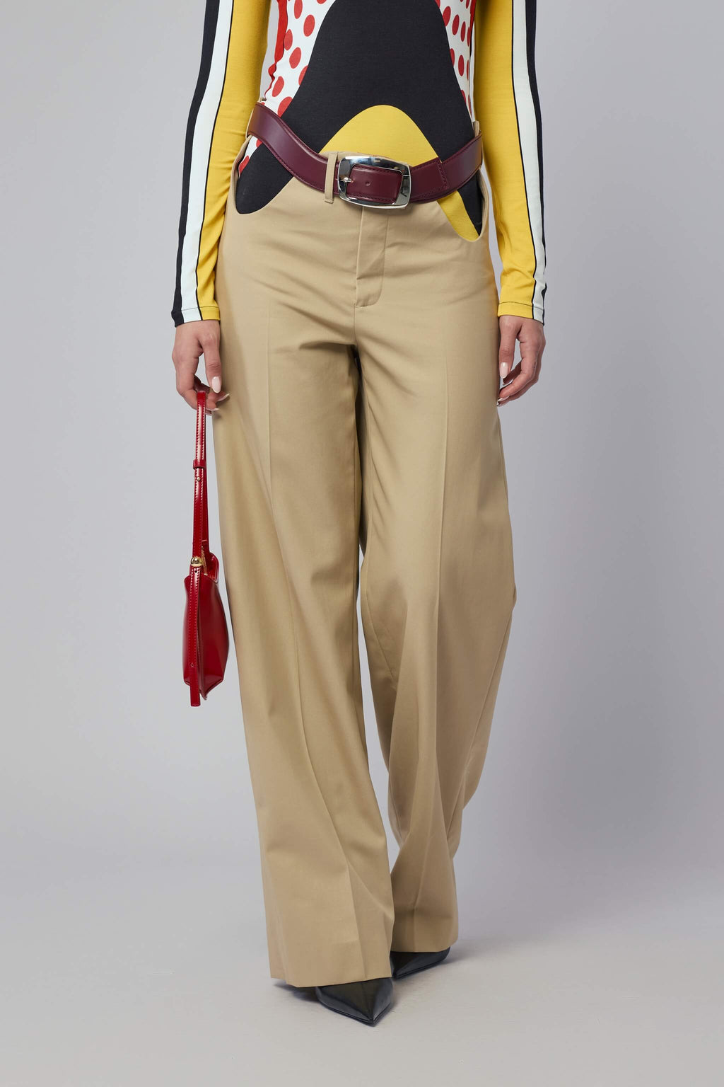 Chino Trousers With Open Front Curves And Belt