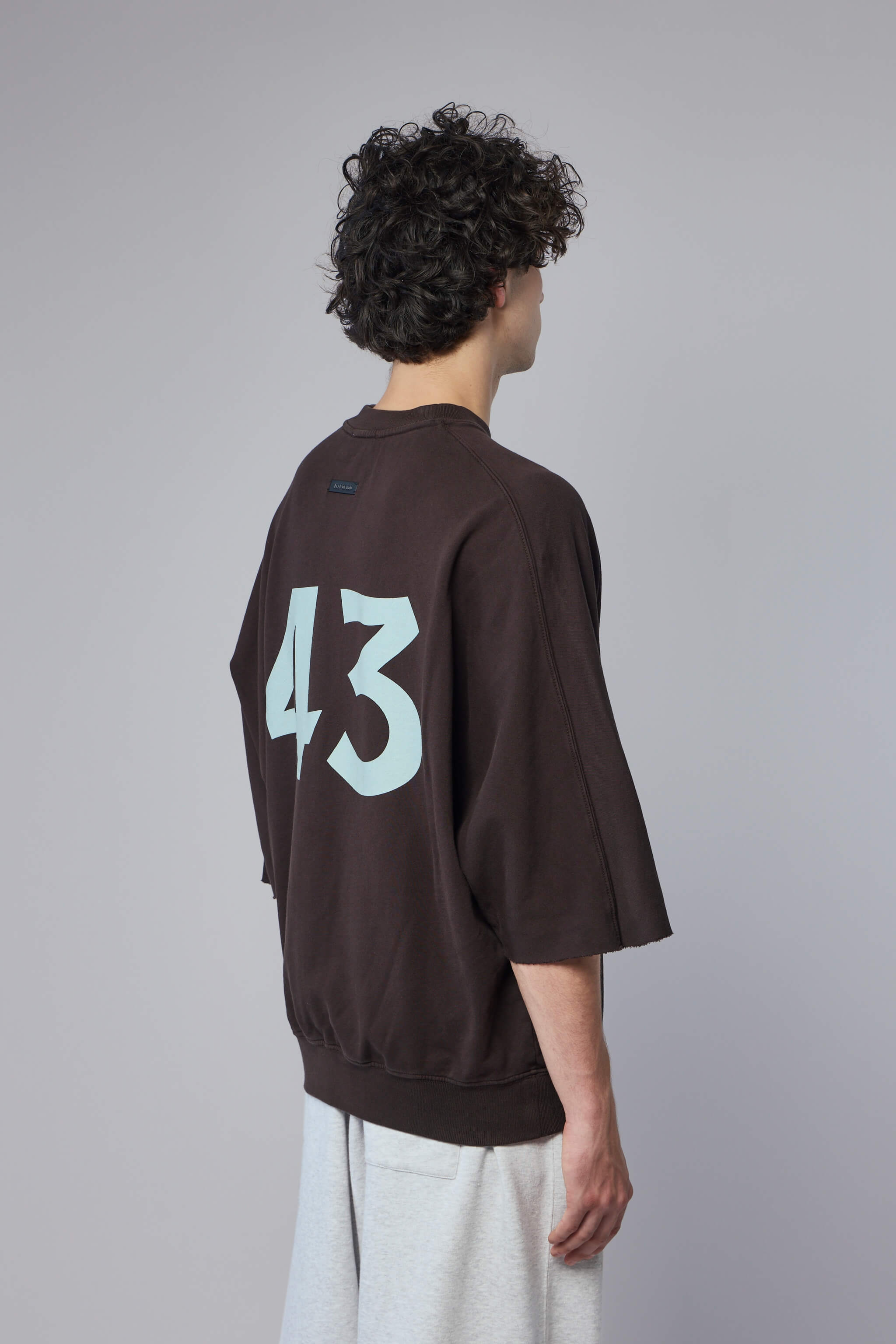 "43" Cut Sleeve Sweatshirt