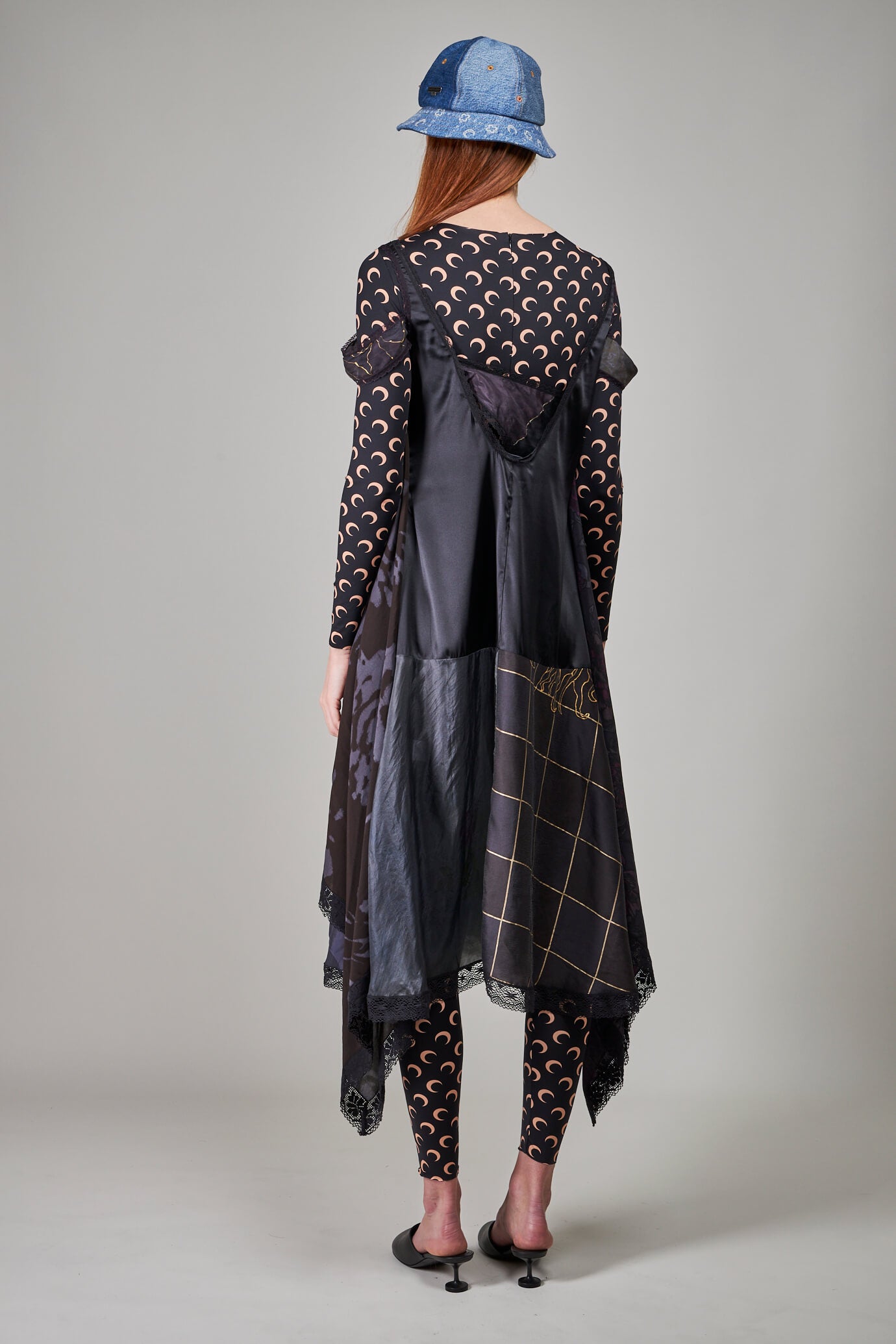 Nuisette-Kleid aus regenerierter Seide mit Schals