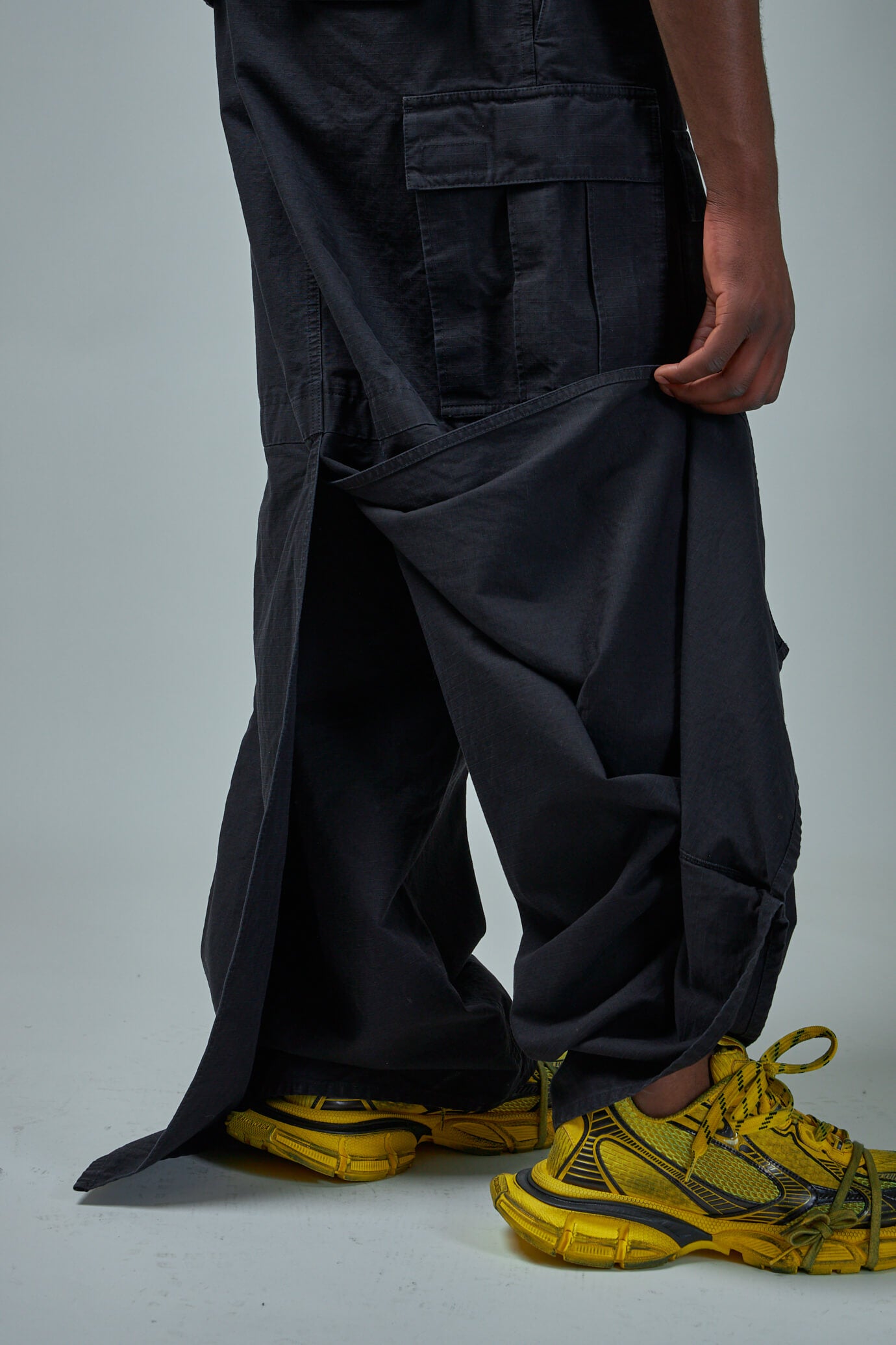 Balenciaga | Wide-Leg Colour-Block Cotton-Blend Shell Track Pants | Men |  White | S | MILANSTYLE.COM