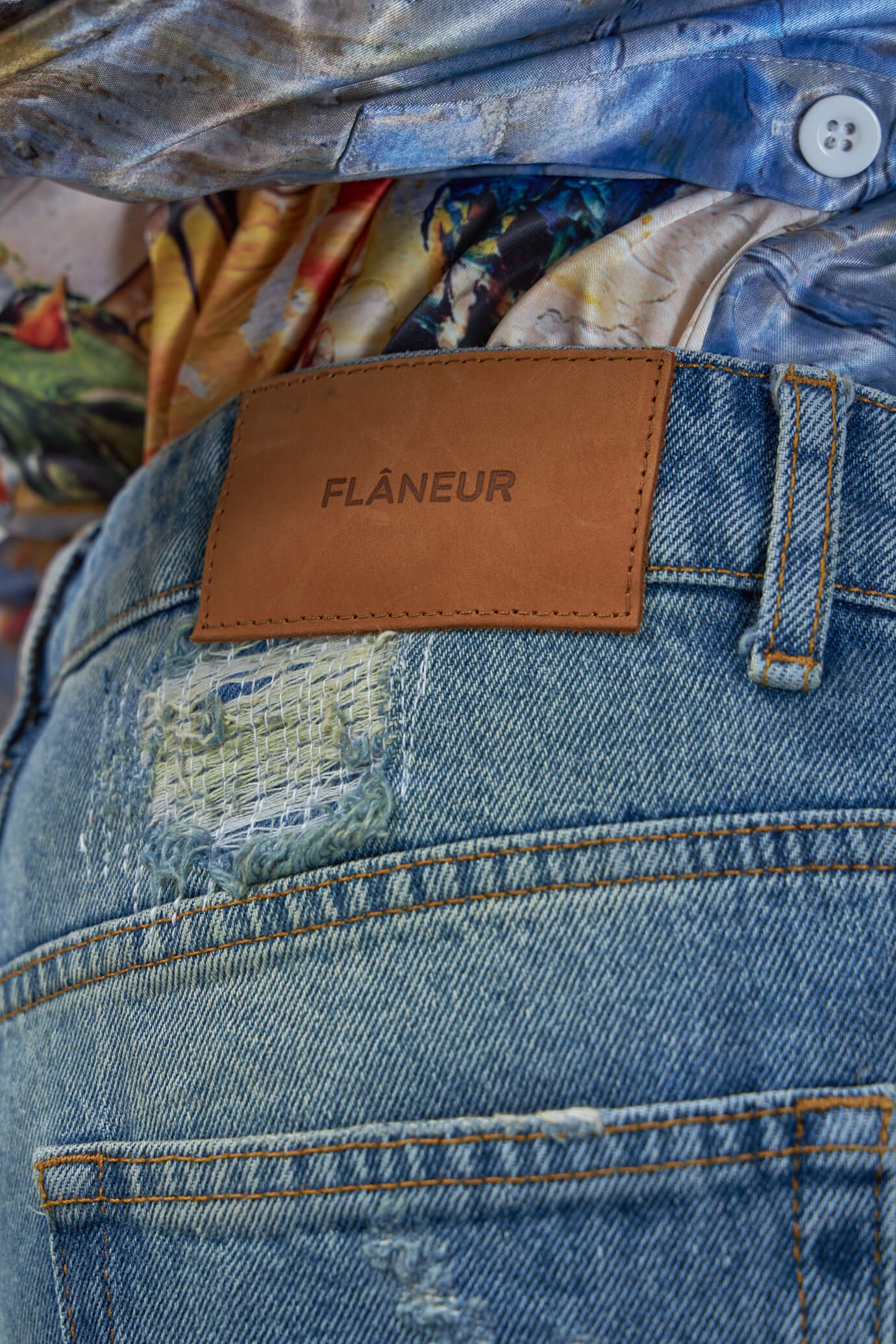 FL NEUR Repaired Metropole Jeans LABELS