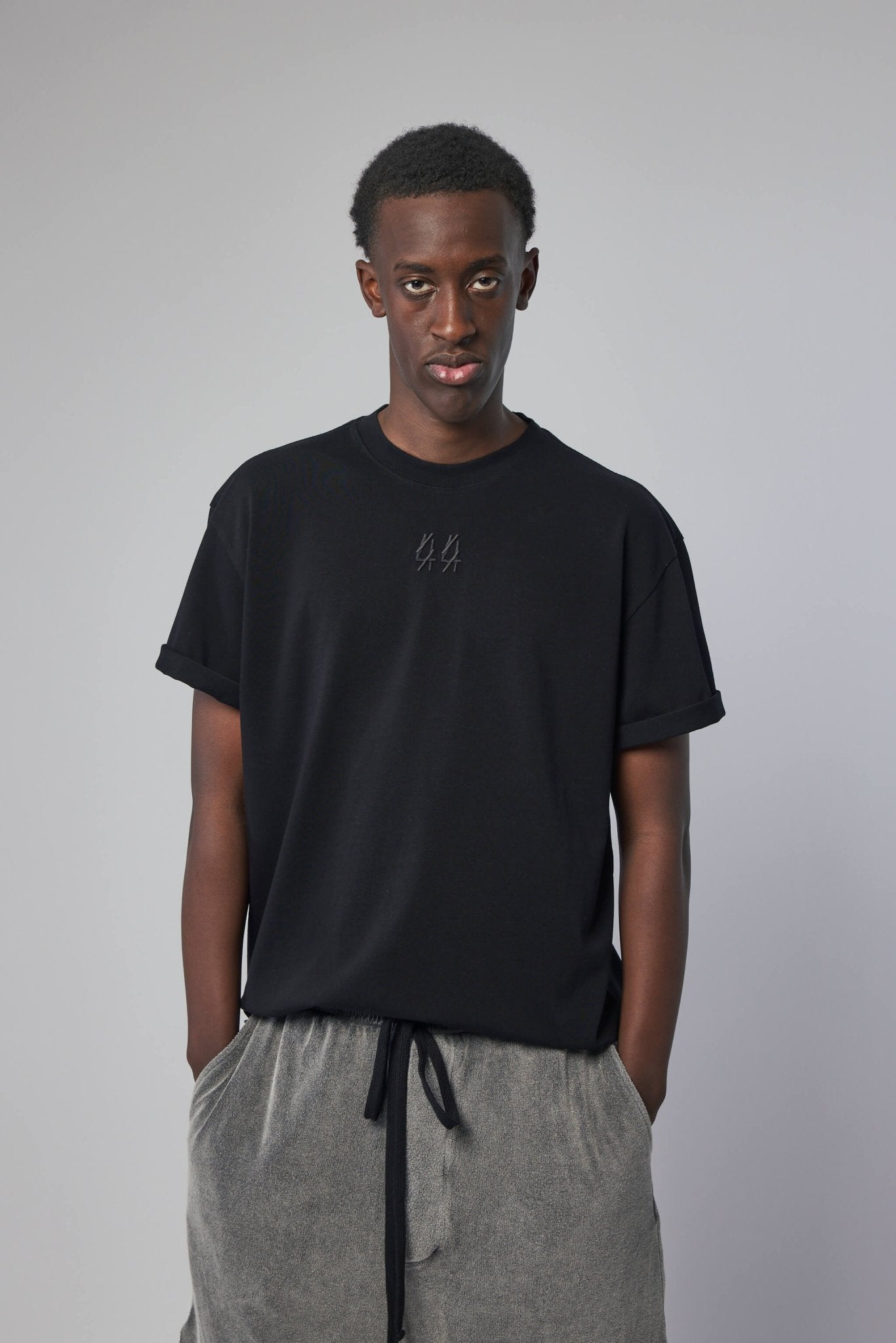 44 Label Group - Tee Jersey Black + 44 Patched Solid Dirty White - LABELS