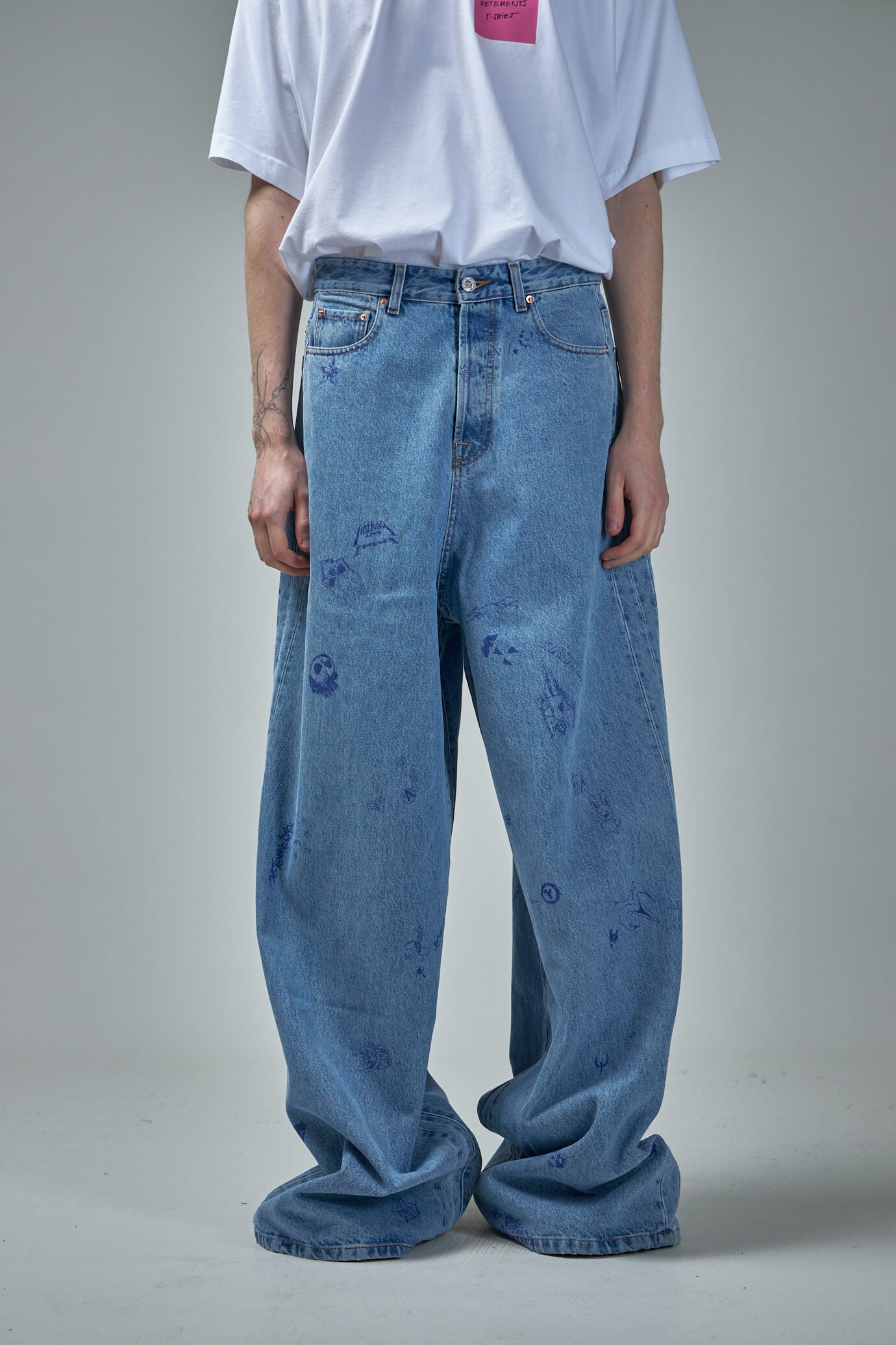 Scribbled Baggy Jeans