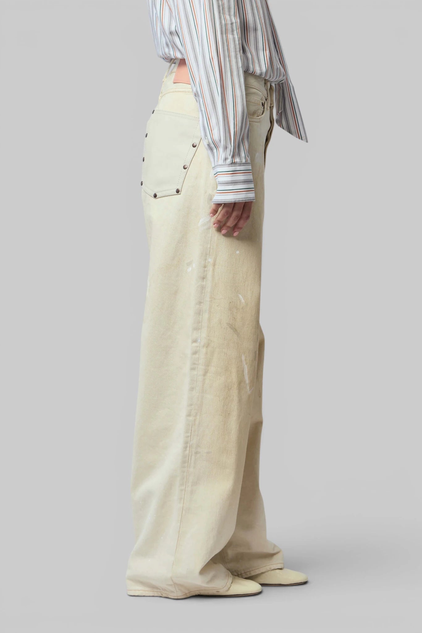 Acne Studios - 1981 U White Trafalgar - LABELS