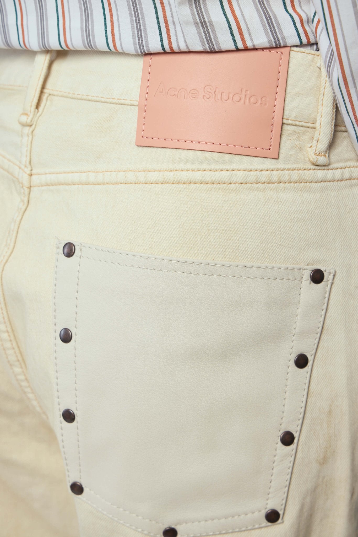 Acne Studios - 1981 U White Trafalgar - LABELS