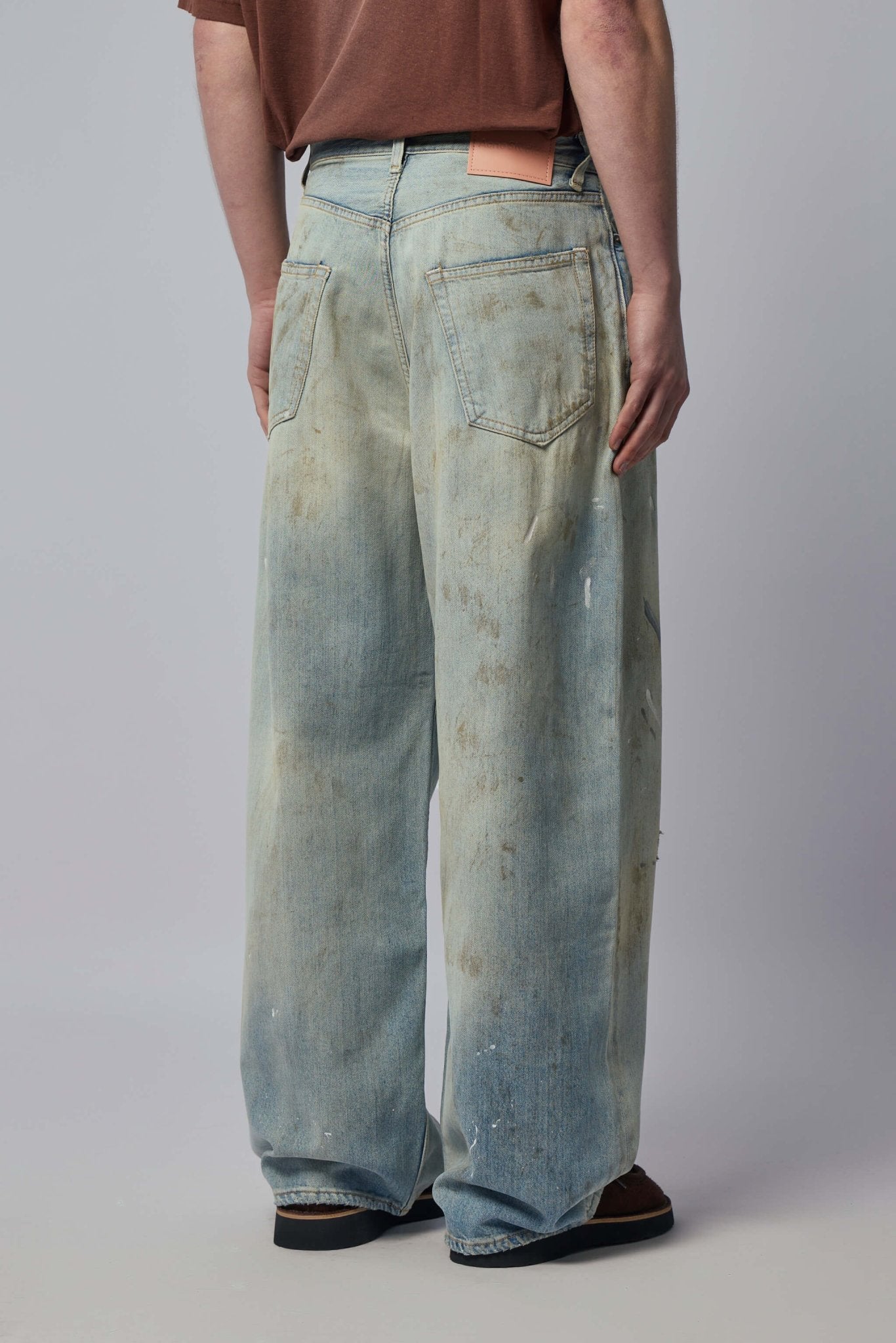 Acne Studios - 2023 U Trafalgar - LABELS