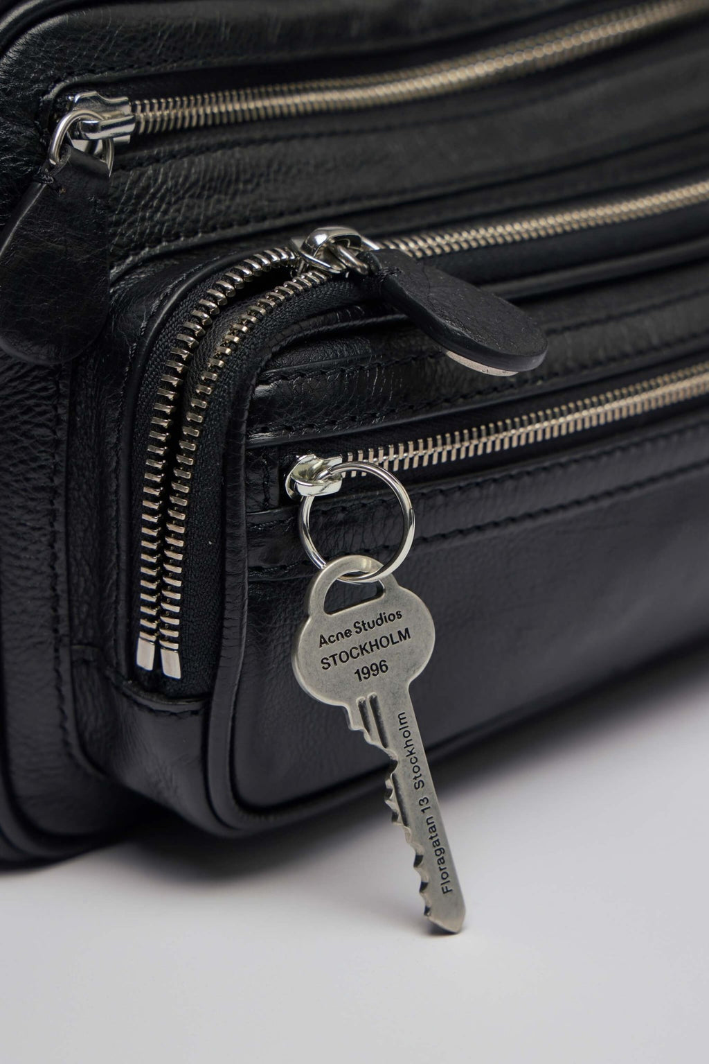 Acne Studios - Camero Party - LABELS