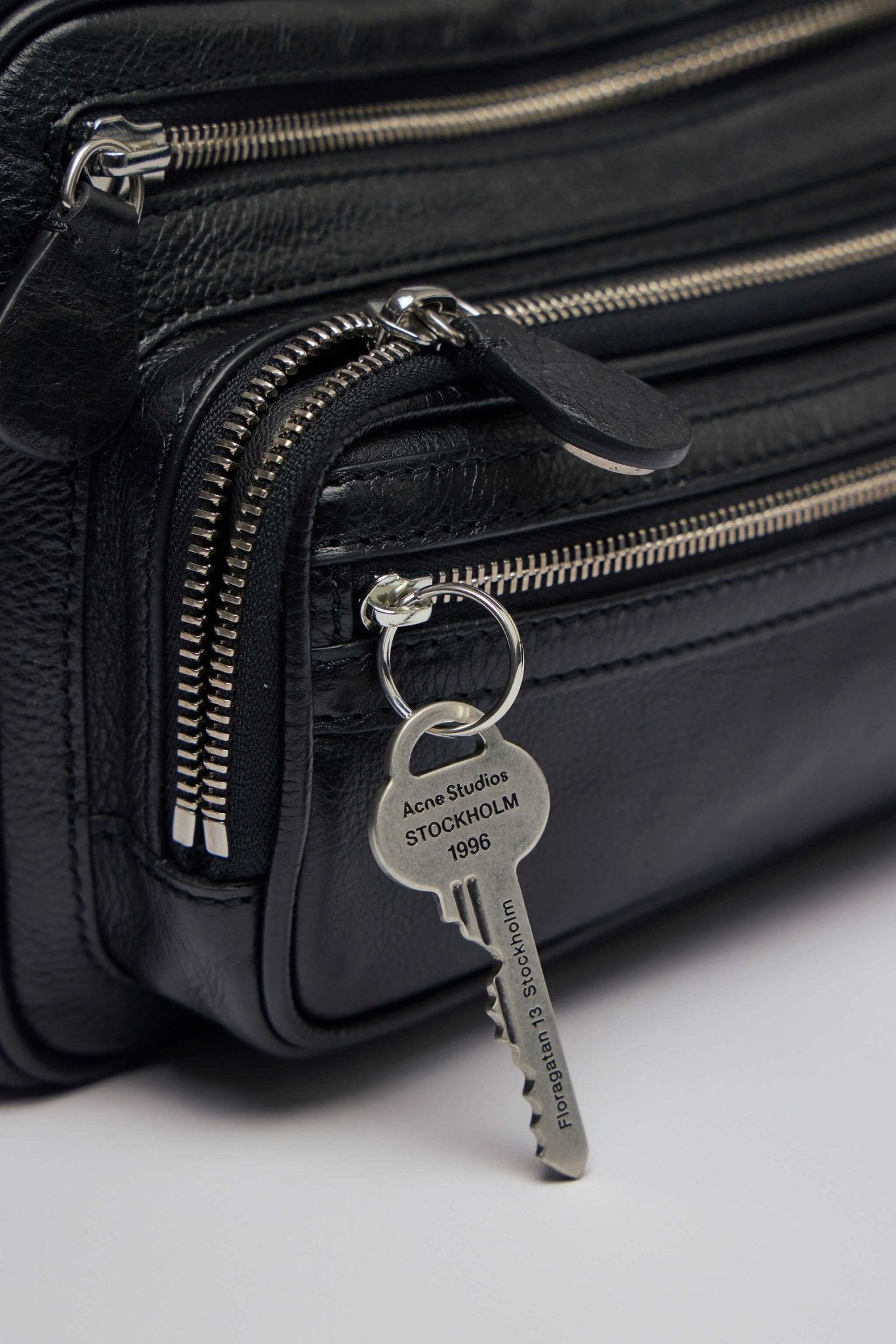 Acne Studios - Camero Party - LABELS