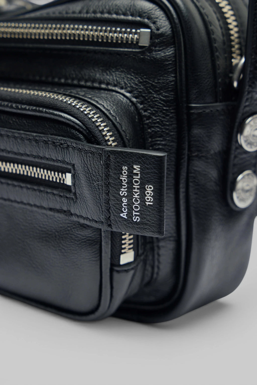 Acne Studios - Camero Party - LABELS