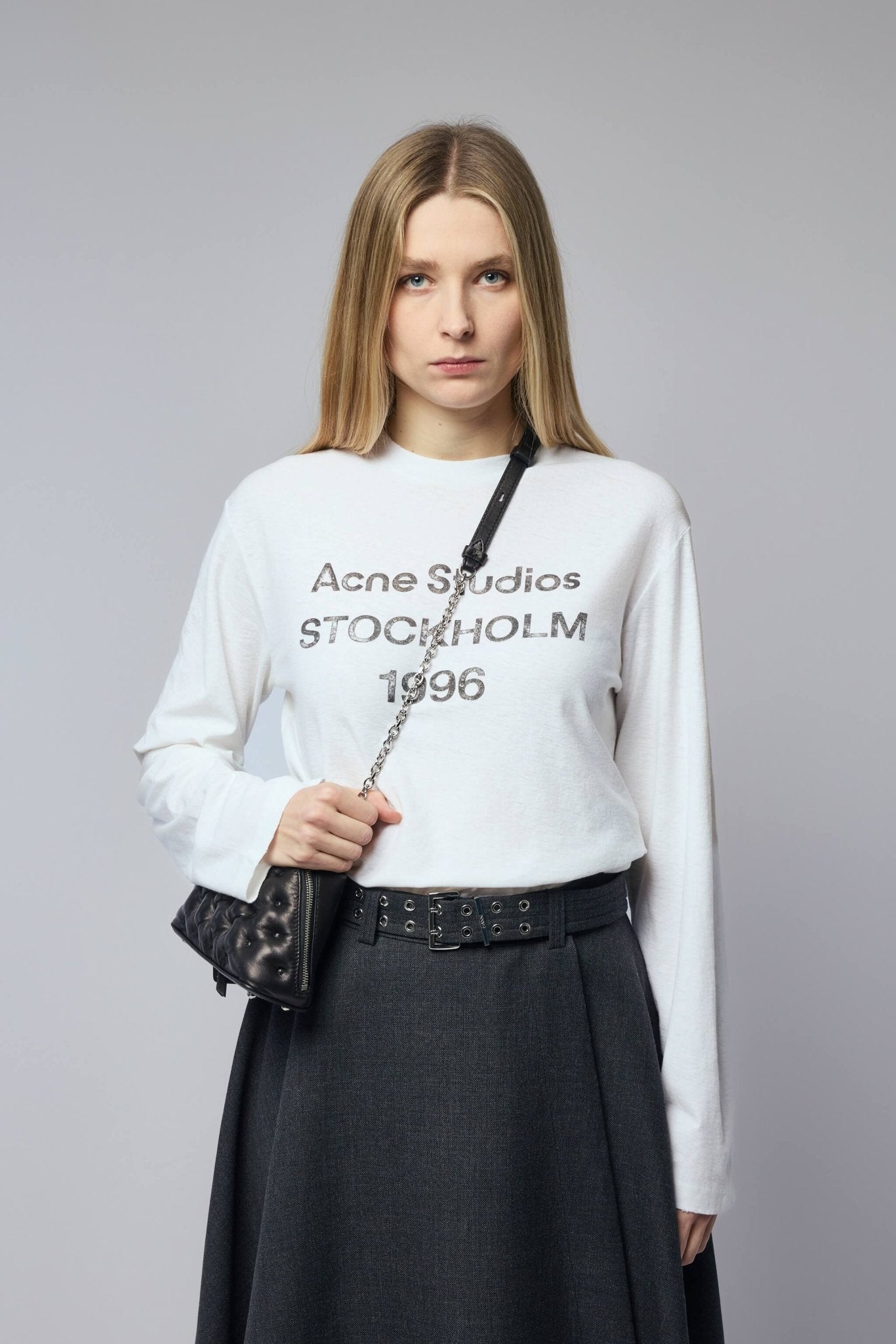 最安値！ Acne Studios Edden U 1996 Tシャツ Edden U 1996 T-shirt – LABELS