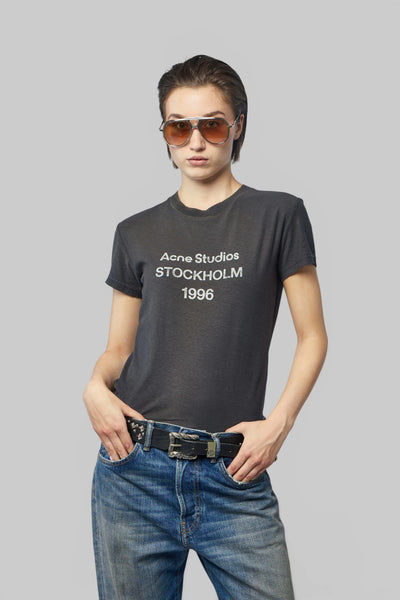 Fitted Logo T‑Shirt