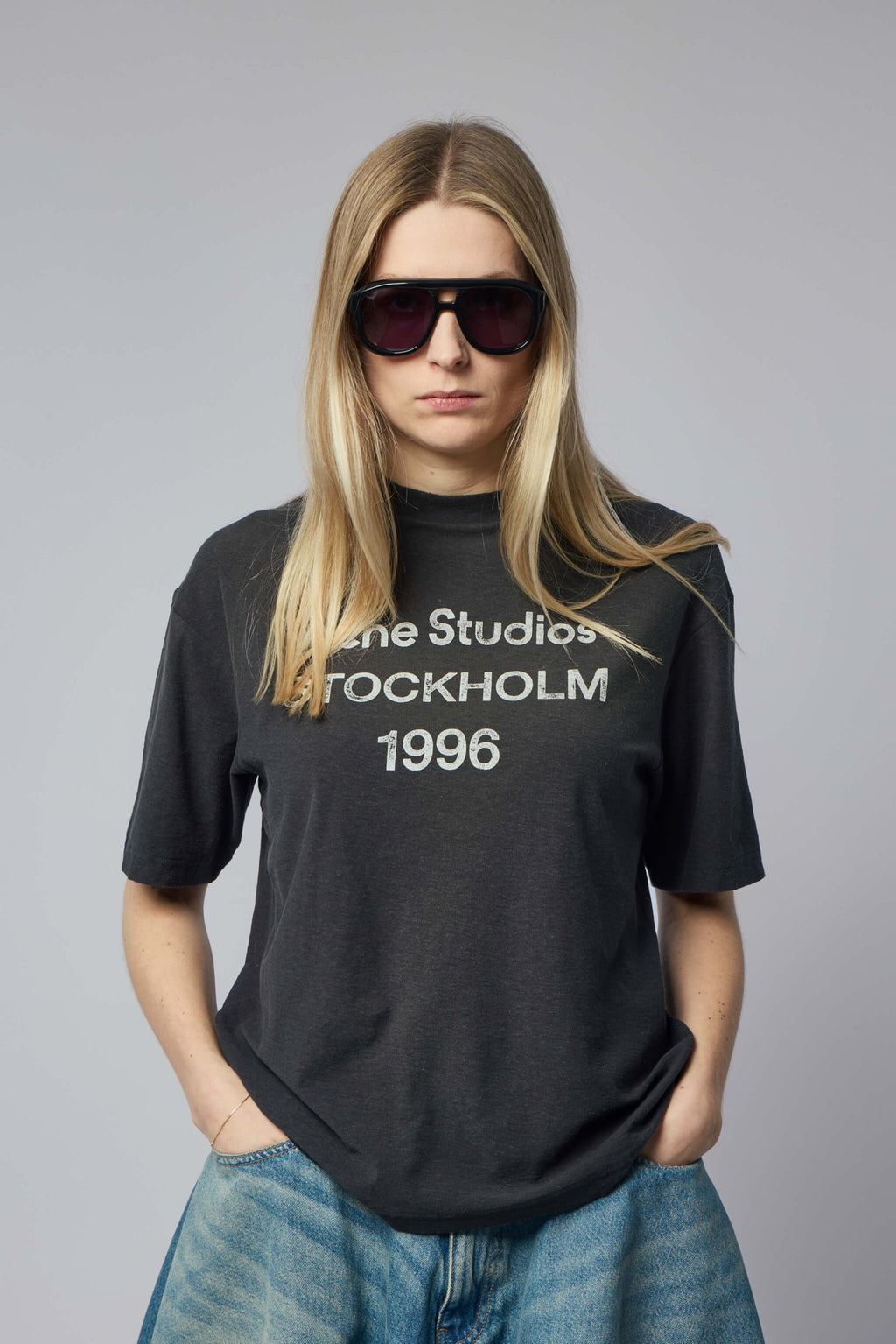 Acne Studios - Logo T-shirt - LABELS