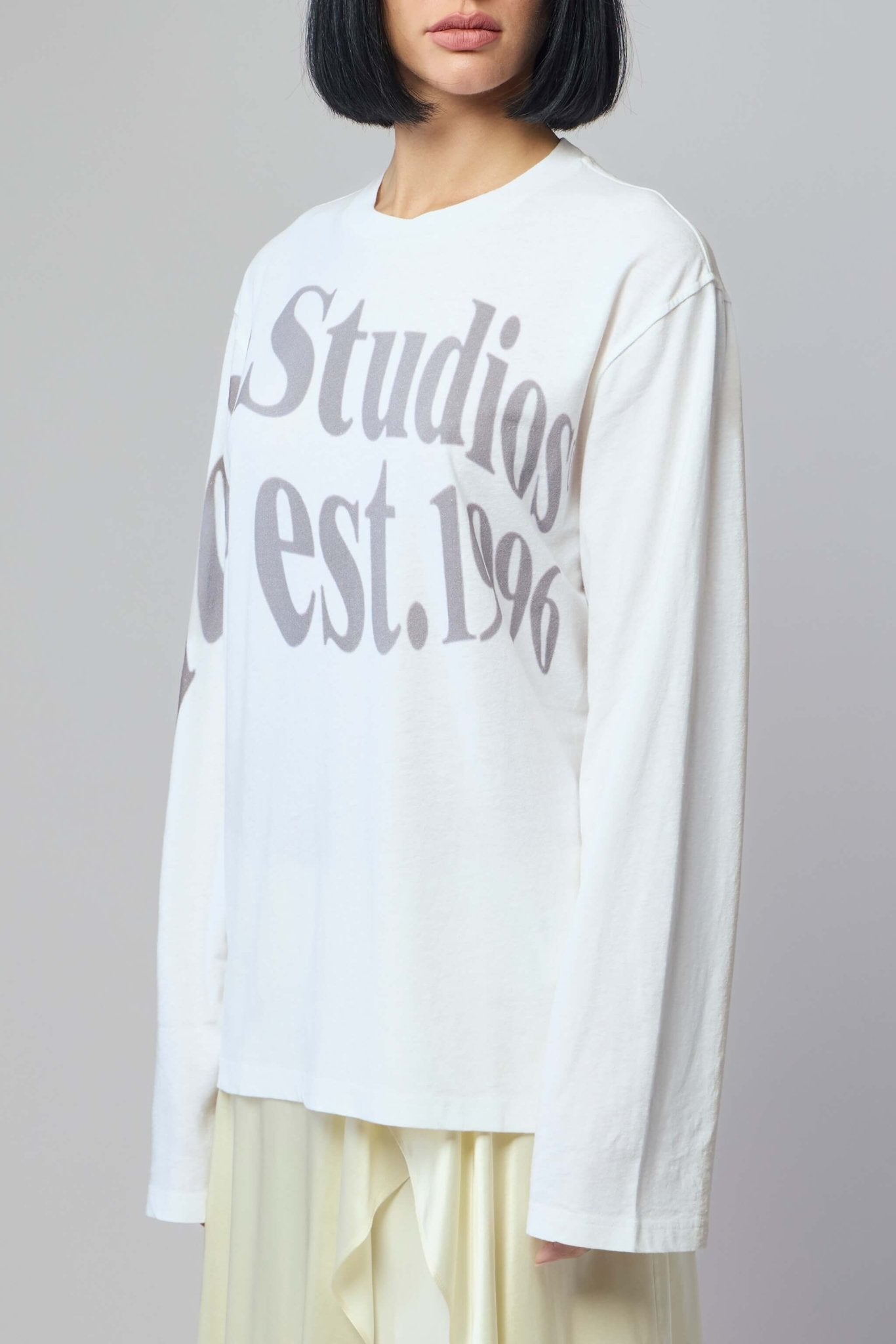 新品　Acne Studios ホワイトTシャツ Acne Studios - Crinkled logo t-shirt - White/red