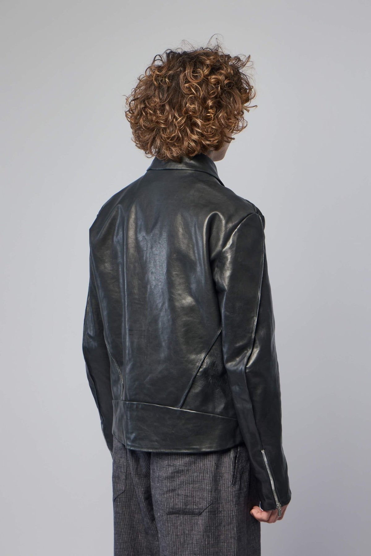 Adicianno Veventitre A1923 biker jacket worn by male model, view 6