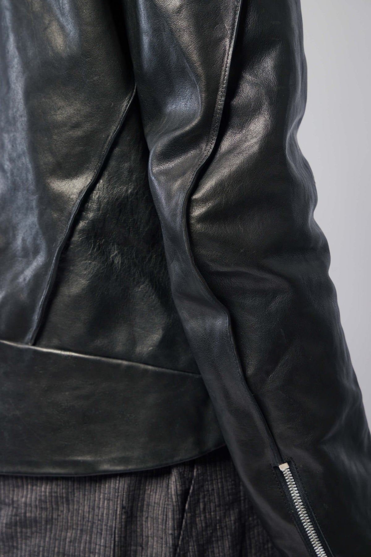 Adicianno Veventitre A1923 biker jacket worn by male model, view 7