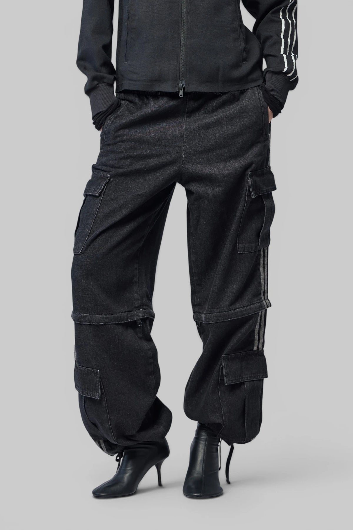 Adidas Originals Cargo Pants in black with side stripe detail
