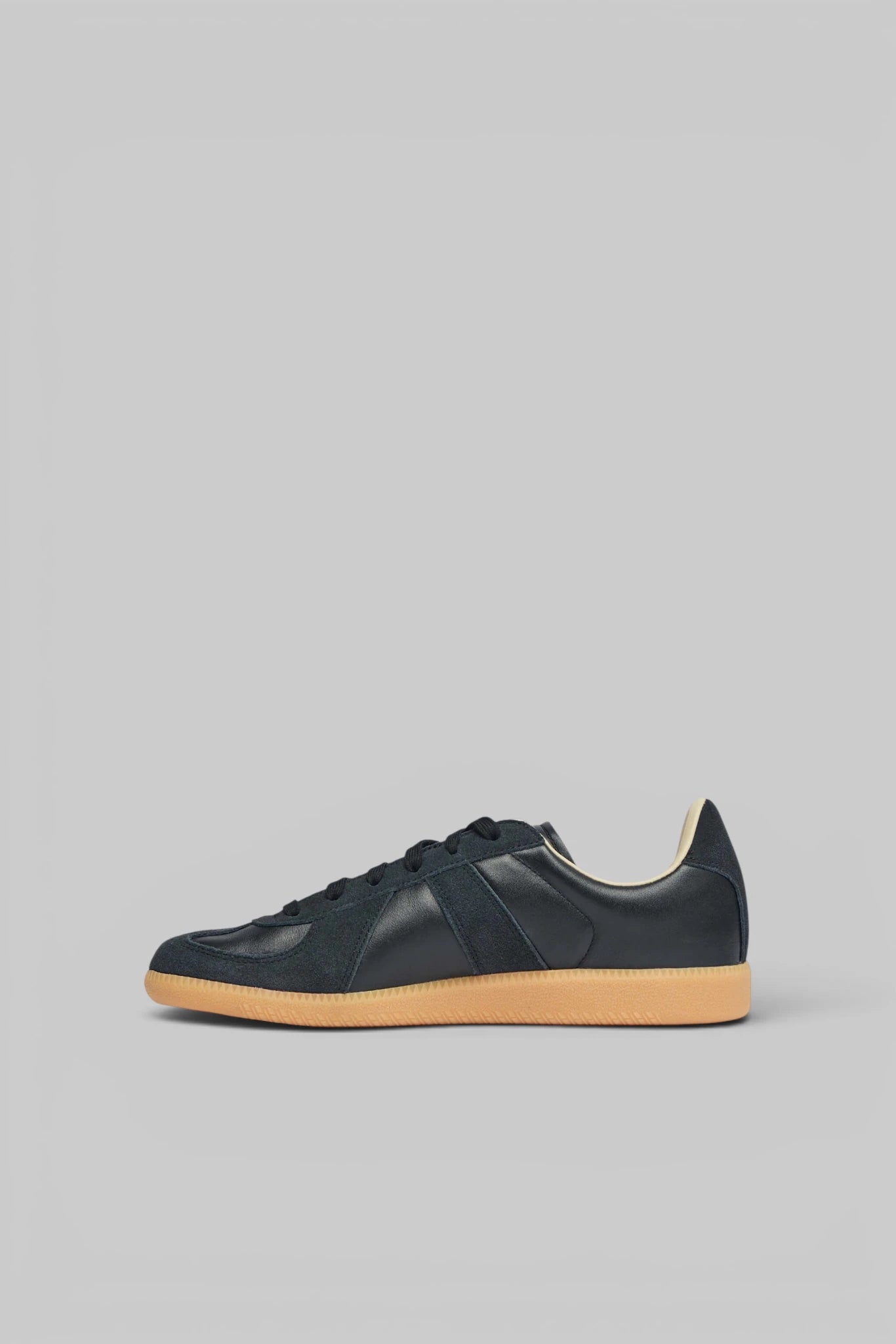 Adidas Originals - KW Army - LABELS