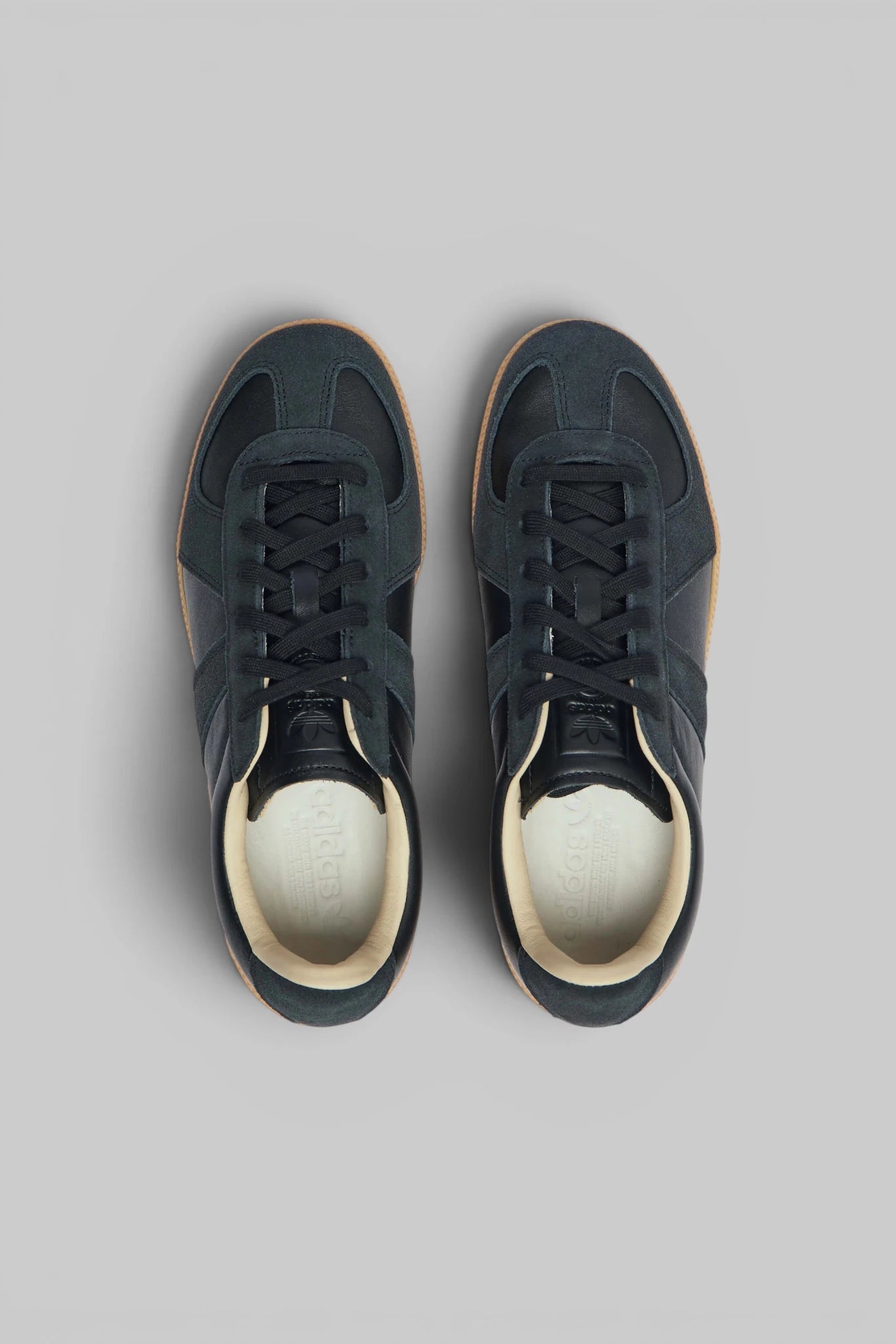 Adidas Originals - KW Army - LABELS