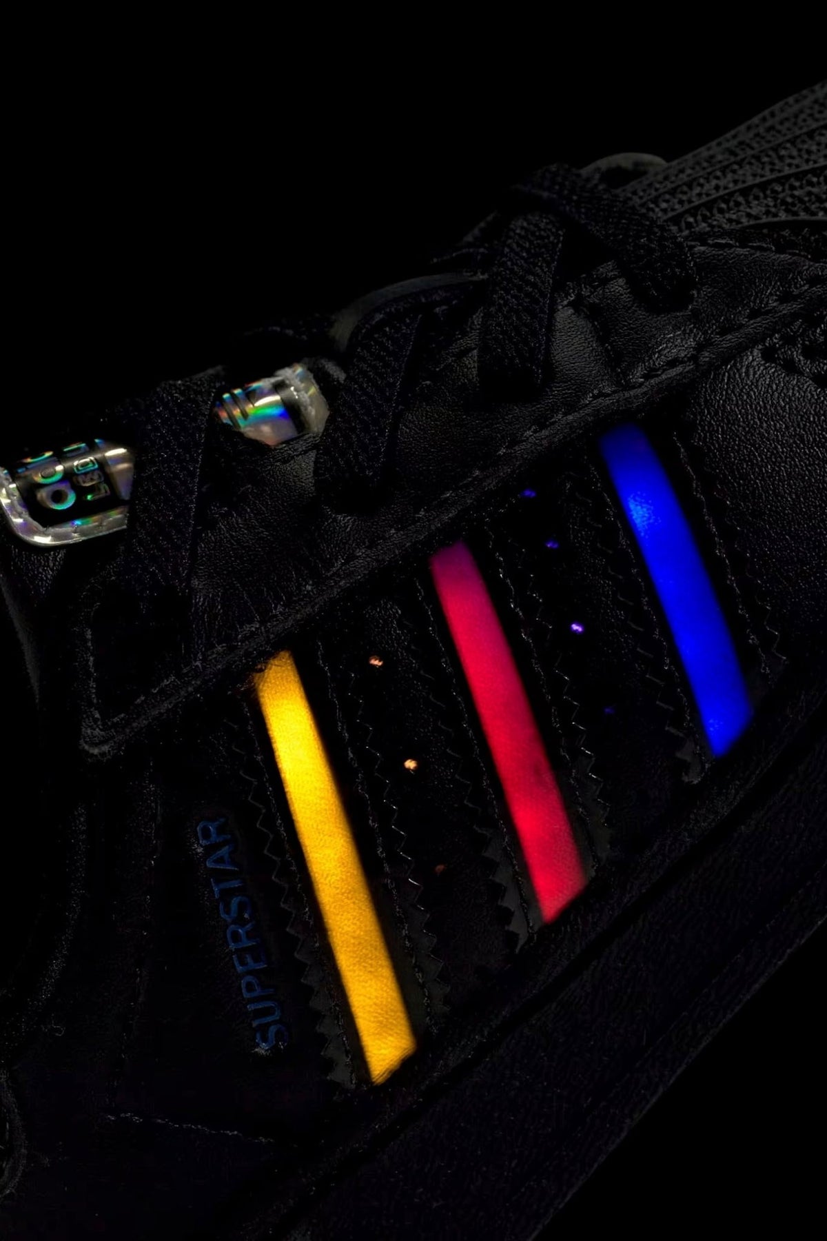 Adidas Originals - Superstar Led Light - LABELS