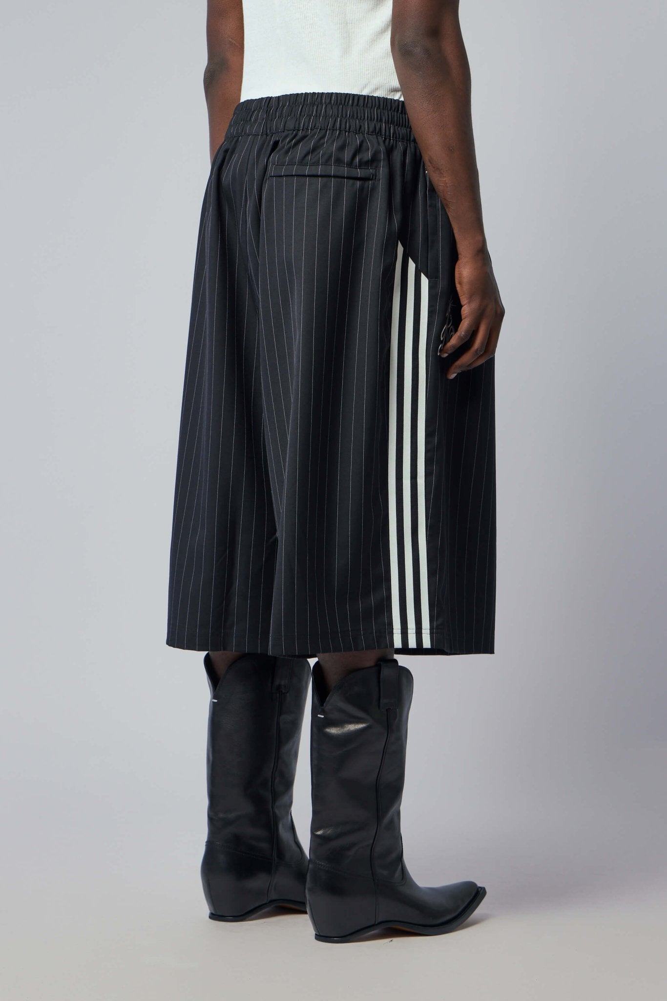 Adidas Originals X Willy Chavarria - Wc Pinst Short - LABELS