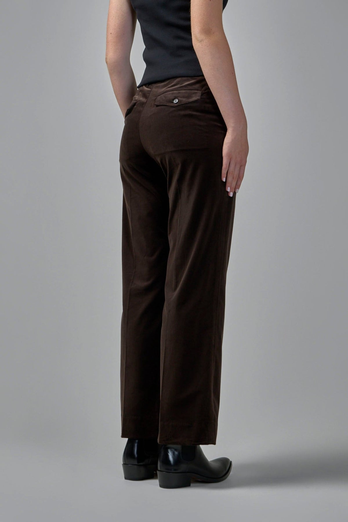 Back view showing single flap pocket detail on Adnym cotton pants