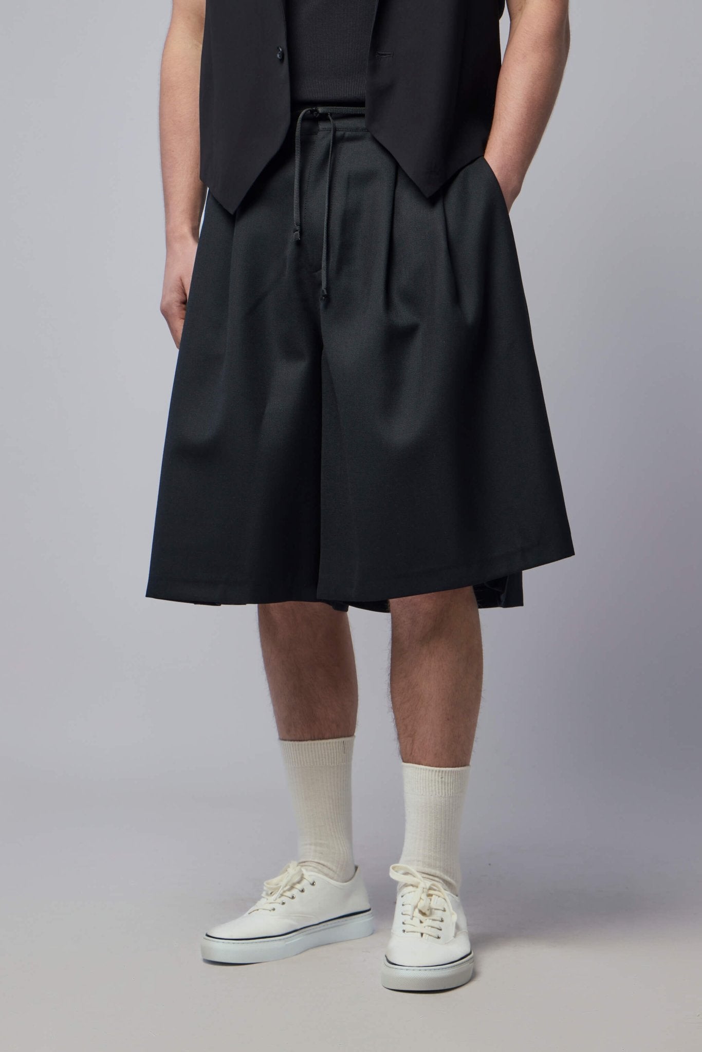 Adnym - Raaz Culot - LABELS