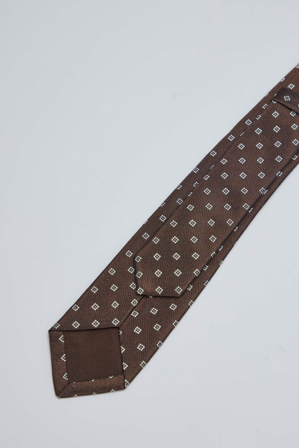 Adnym - Tie 242 - LABELS