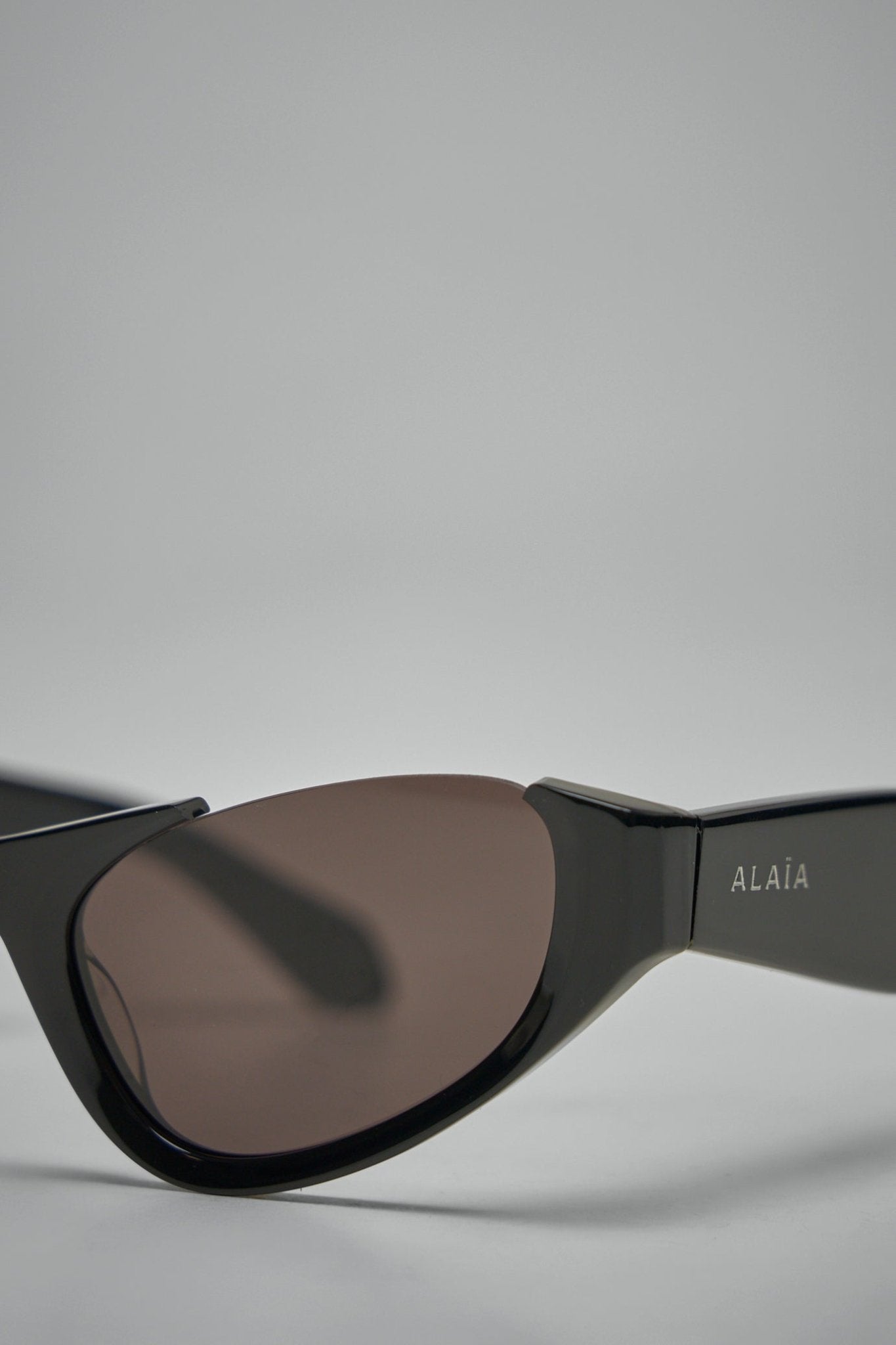 Alaïa - Cat Eye Sunglasses - LABELS