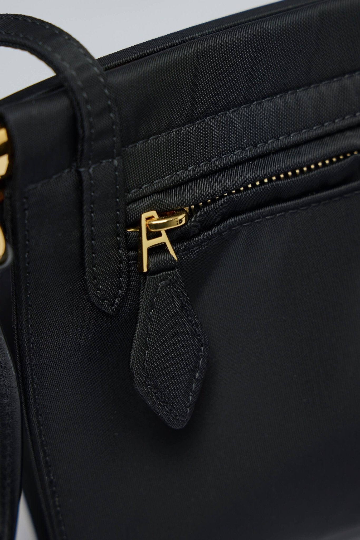 Alaïa - East West M - LABELS