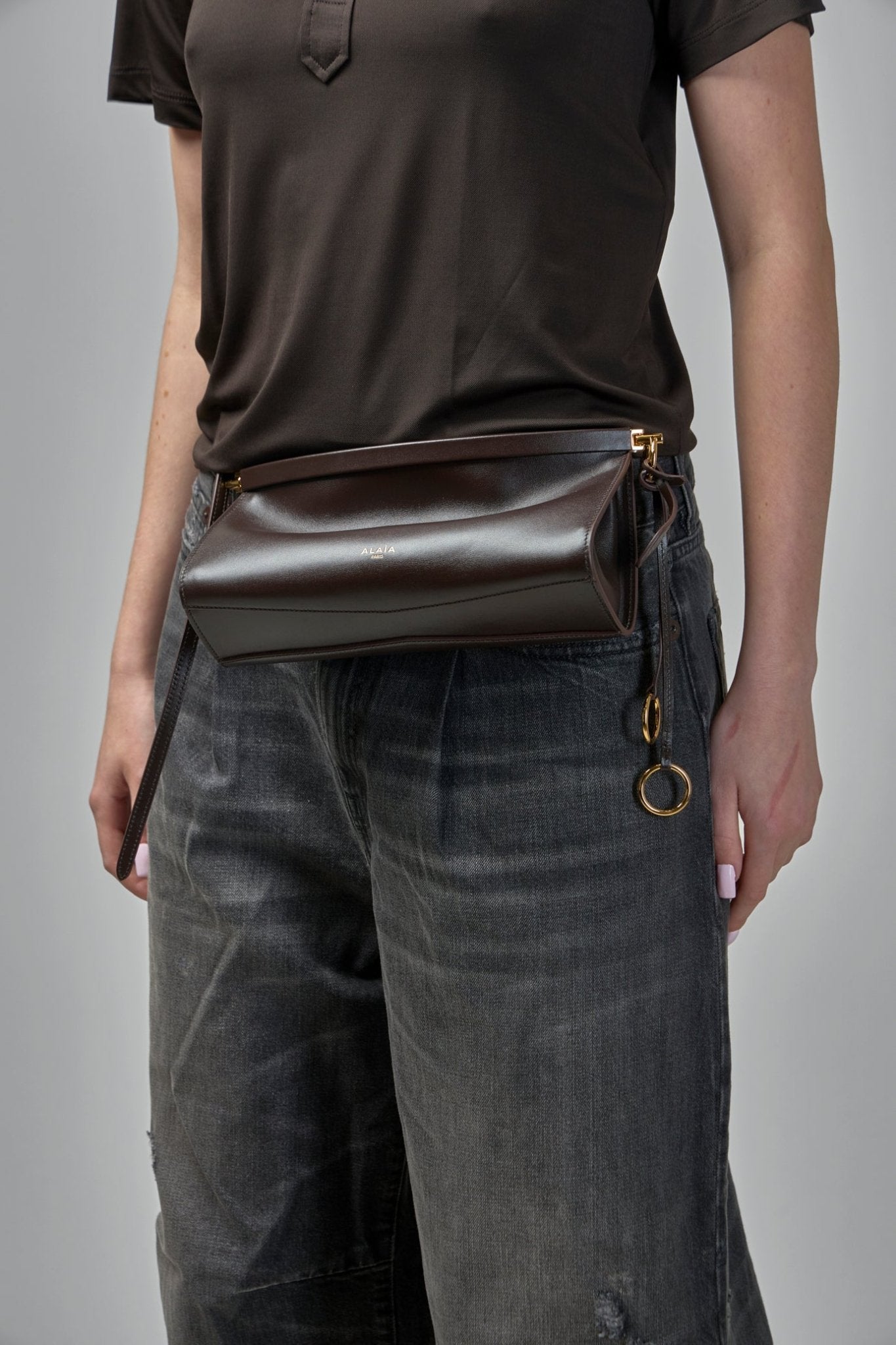 Alaïa - Le Click East West Small Bag - LABELS