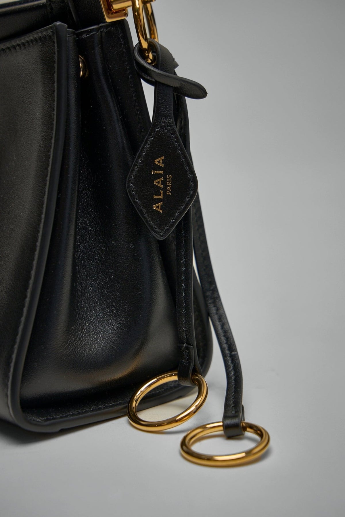 Alaïa - Le Click Small Square Bag - LABELS
