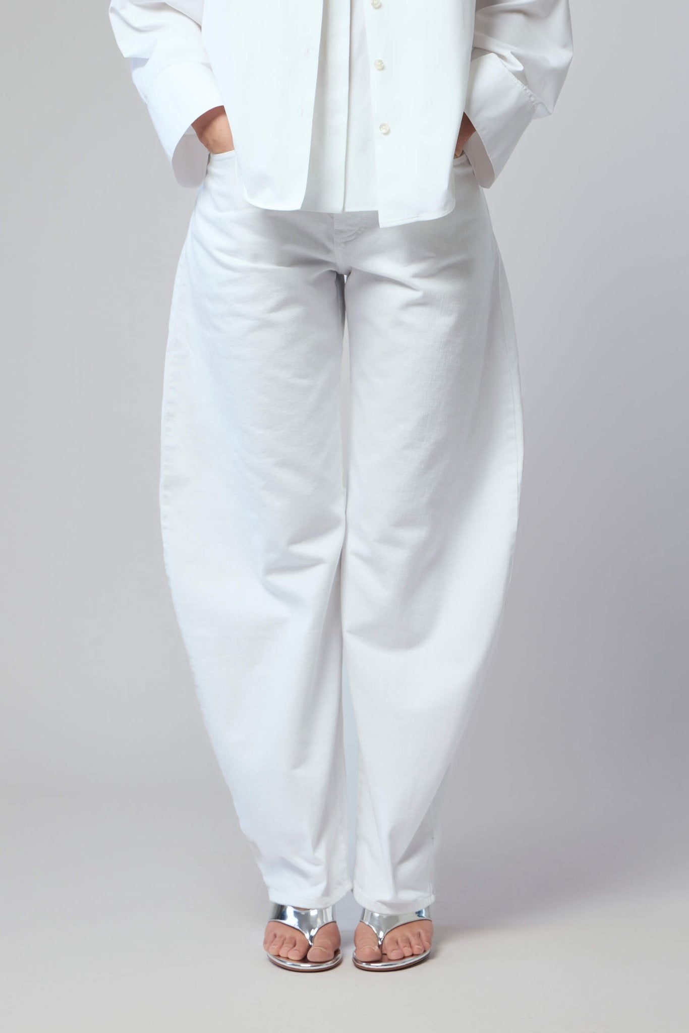 Alaïa - Low Round Jeans - LABELS