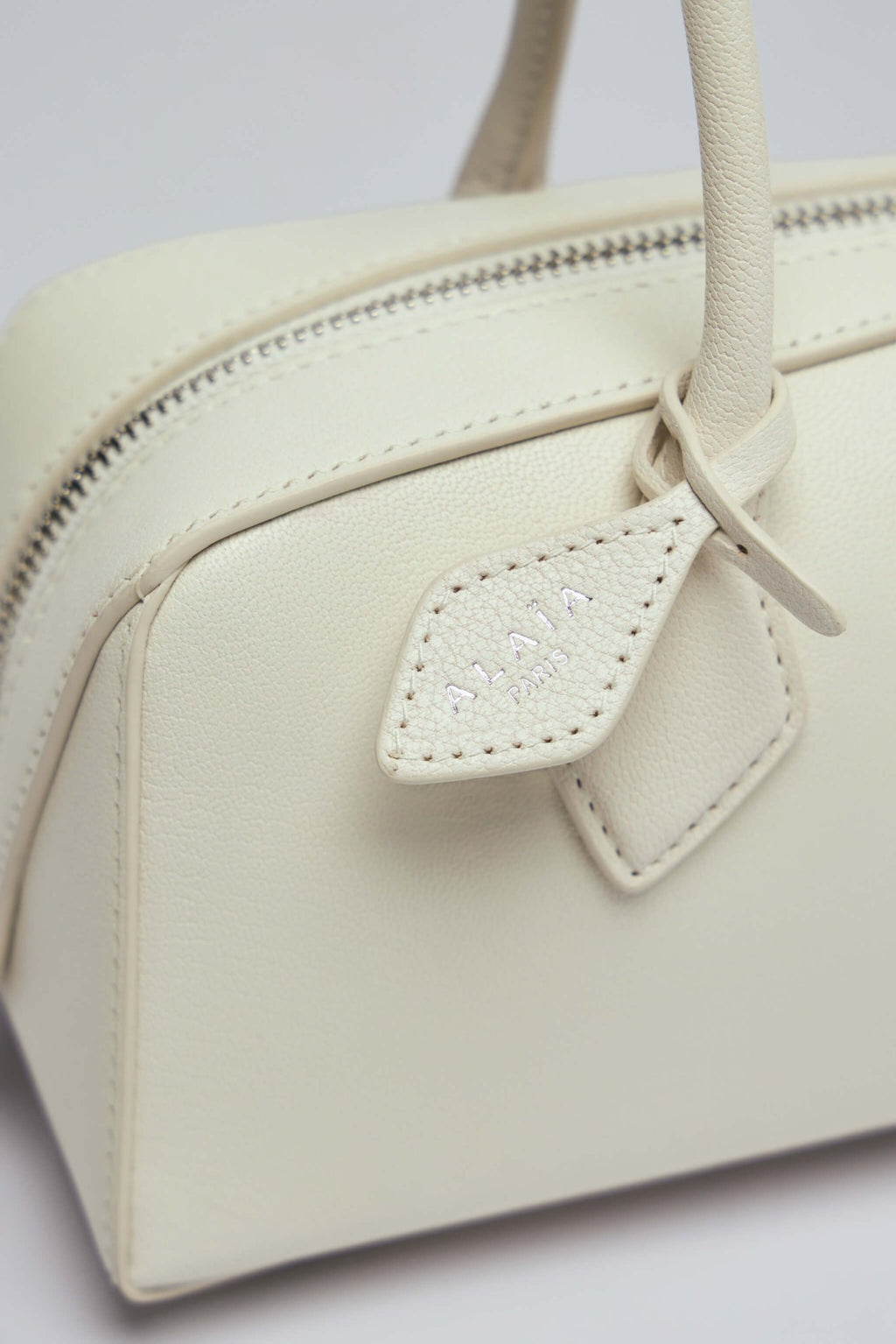 Alaïa - Medium - LABELS