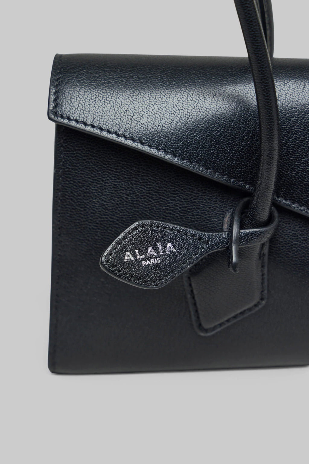 Alaïa - Teckel Flap Medium - LABELS
