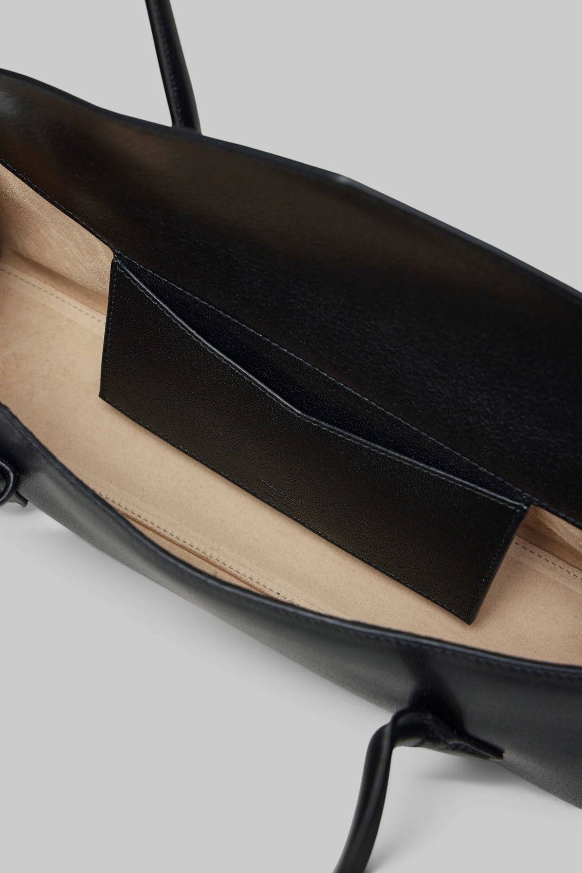 Alaïa - Teckel Flap Medium - LABELS