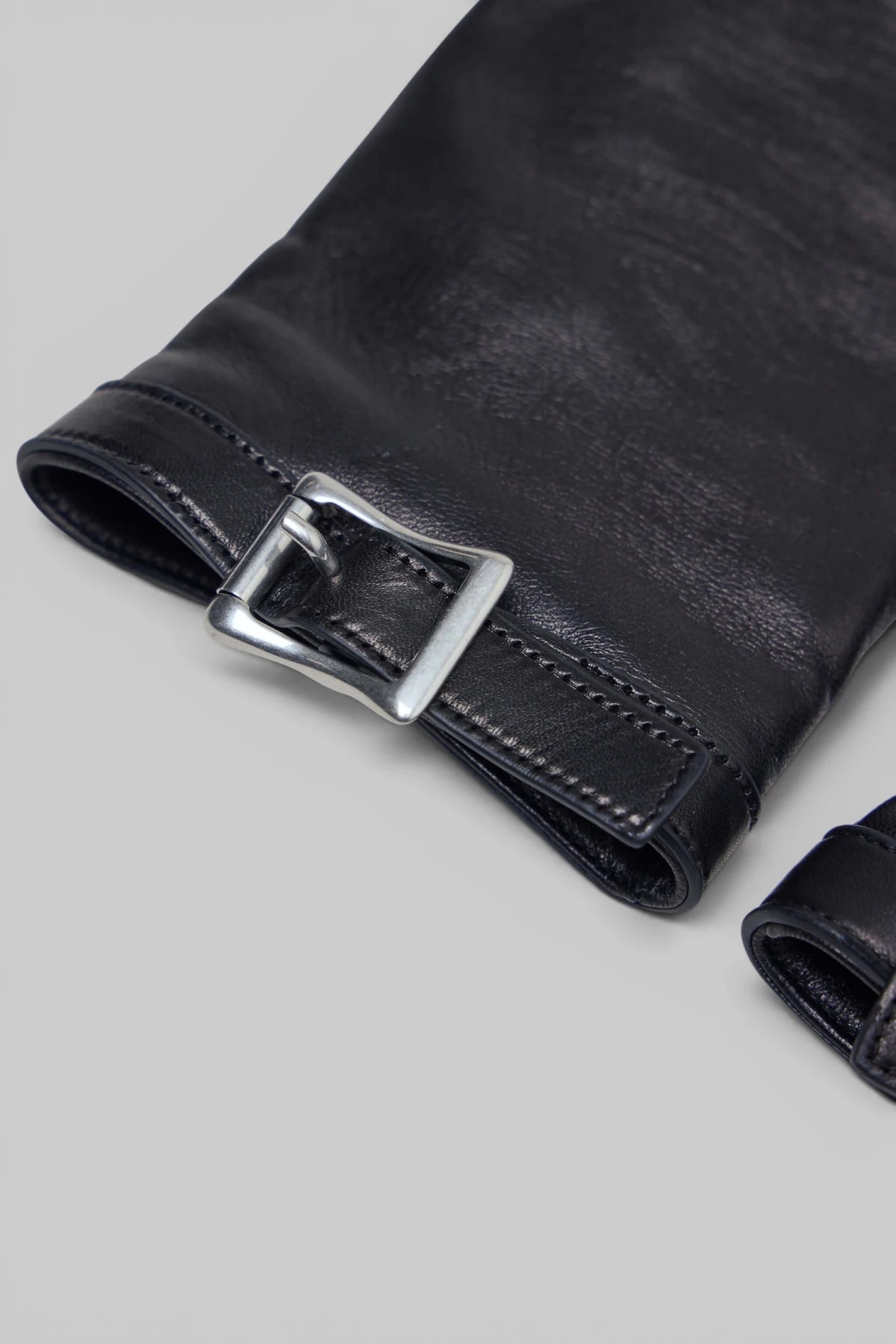 Ann Demeulemeester - Arly Gloves With Buckle - LABELS