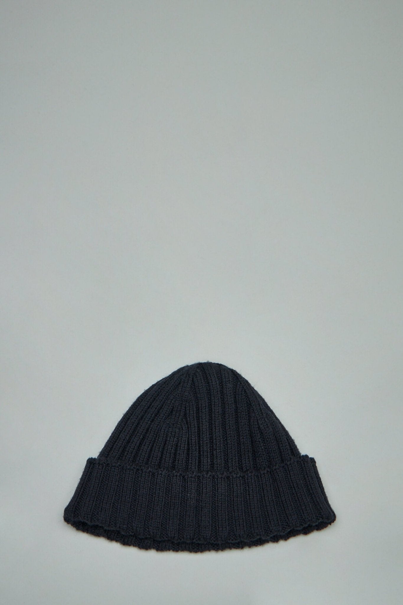Ann Demeulemeester - Hastert Beanie Low Twisted Merino - LABELS