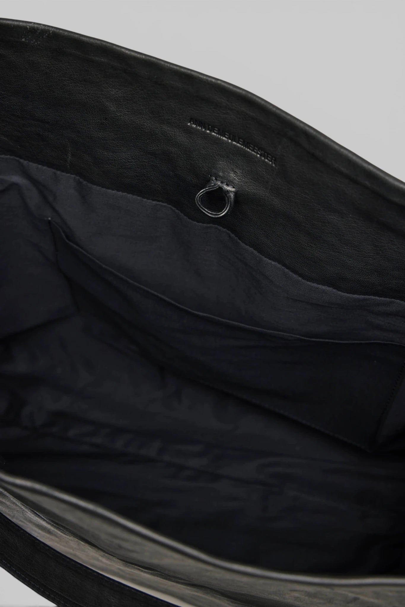 Ann Demeulemeester - Tosh Large Soft Shoulder Bag - LABELS