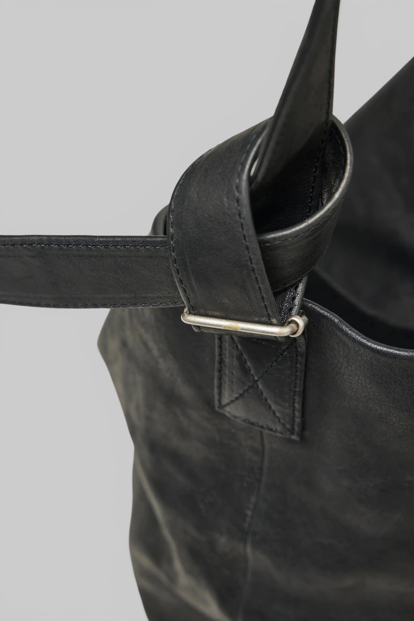 Ann Demeulemeester - Tosh Large Soft Shoulder Bag - LABELS