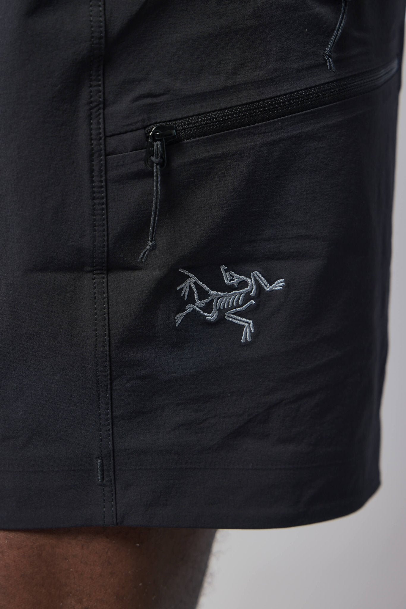 ARC'TERYX - Gamma Sl Short 9'' M - LABELS