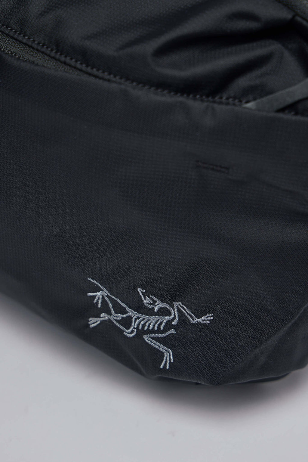 Arc'teryx - Heliad Crossbody - LABELS