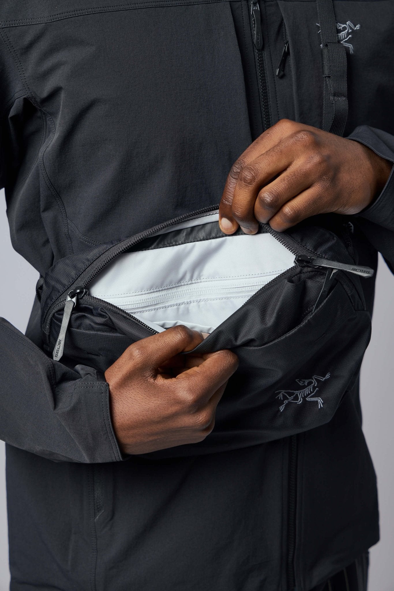 Arc'teryx - Heliad Crossbody - LABELS
