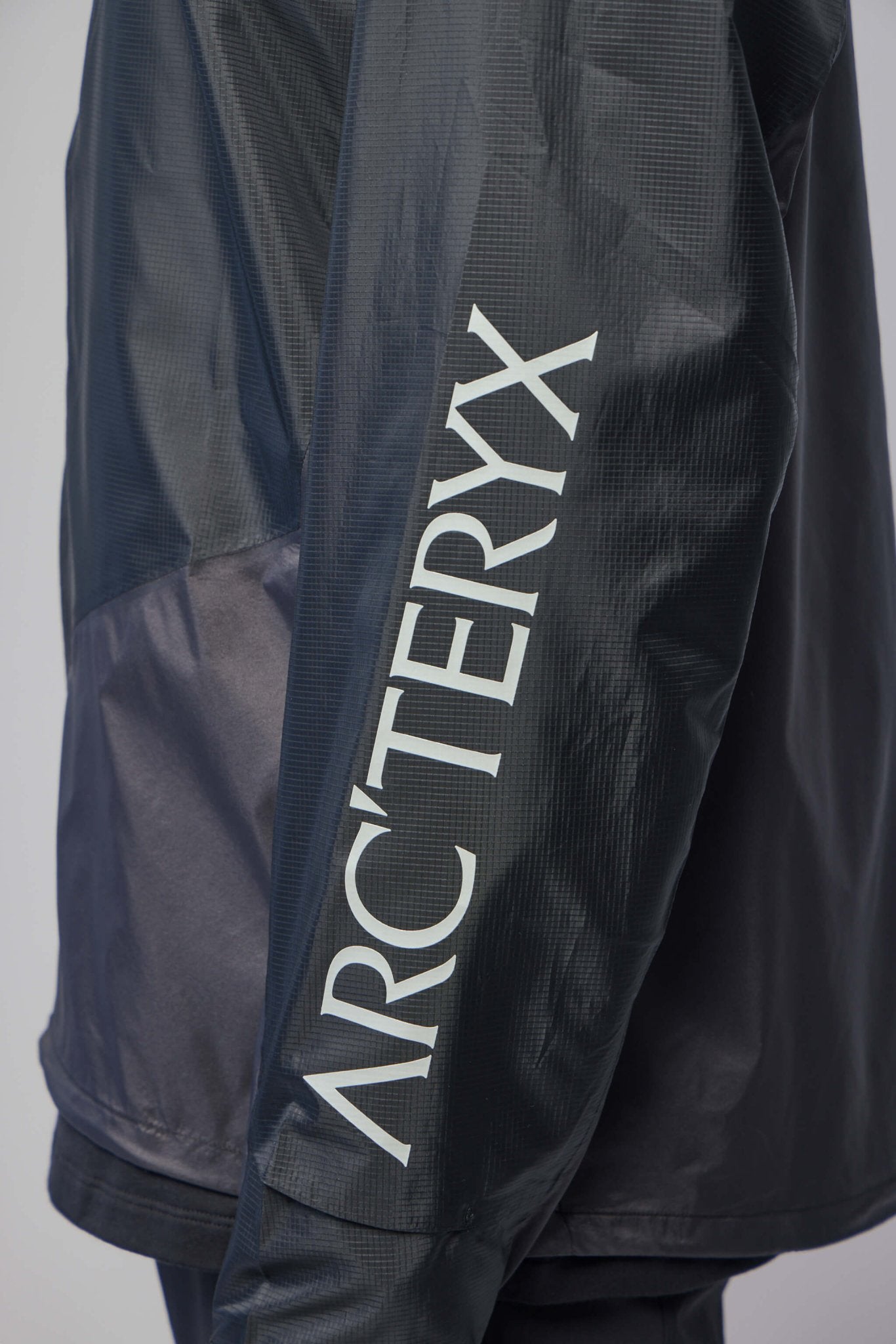 ARC'TERYX - Norvan Windshell Hoody M - LABELS