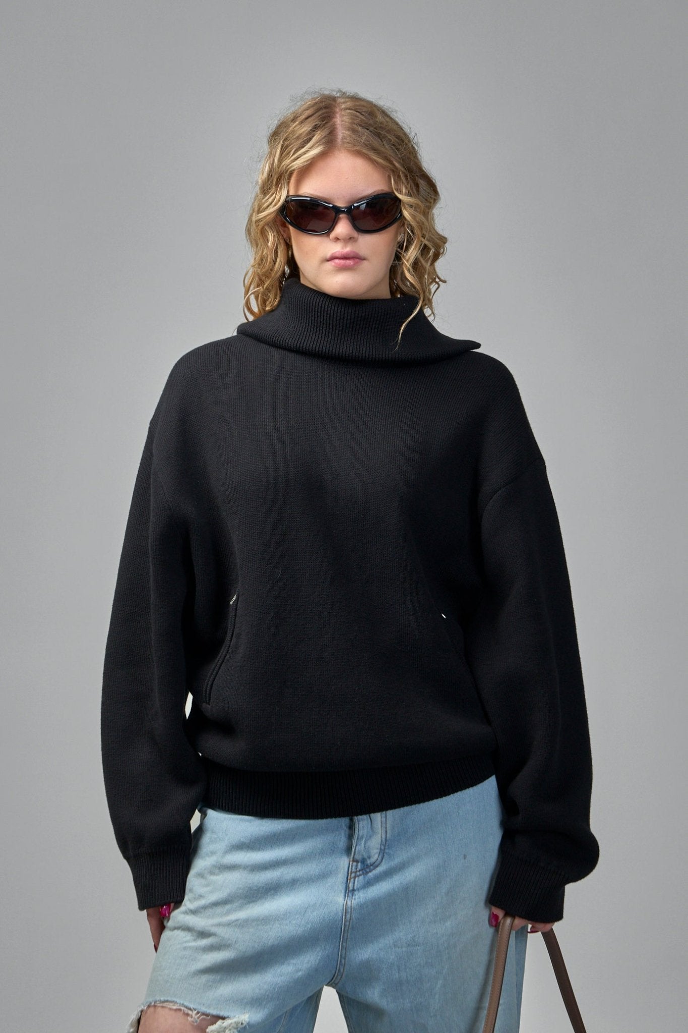 BALENCIAGA ブラック ニットセーター L Balenciaga Sweaters - Back-To-Front Turtleneck – LABELS