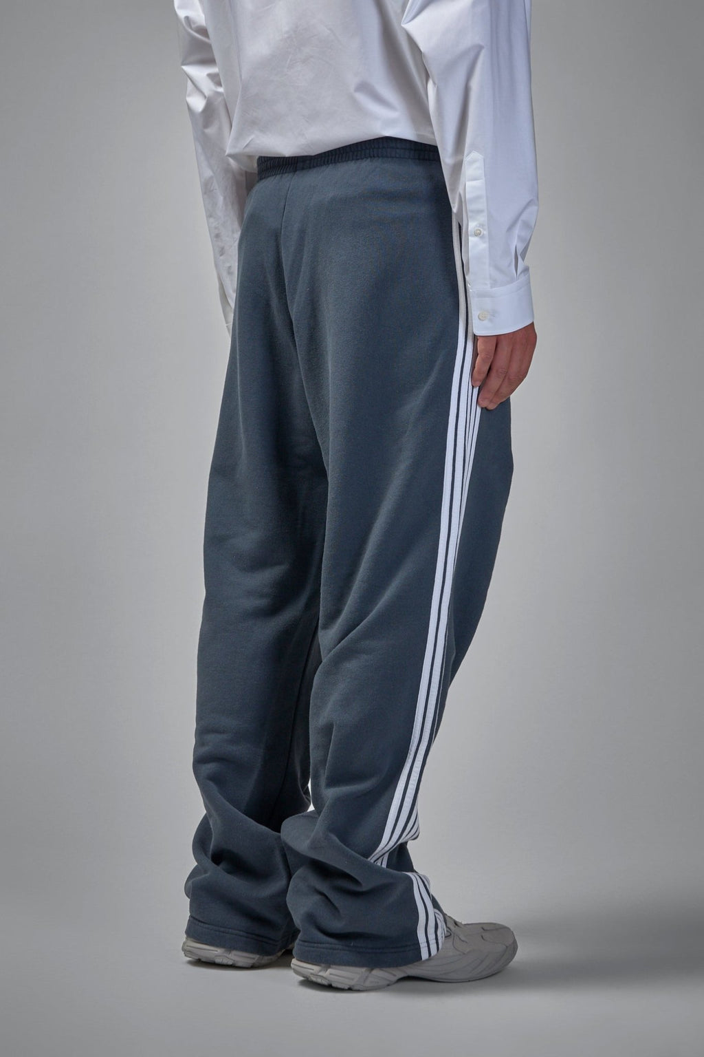 Balenciaga - Baggy Sweatpants - LABELS
